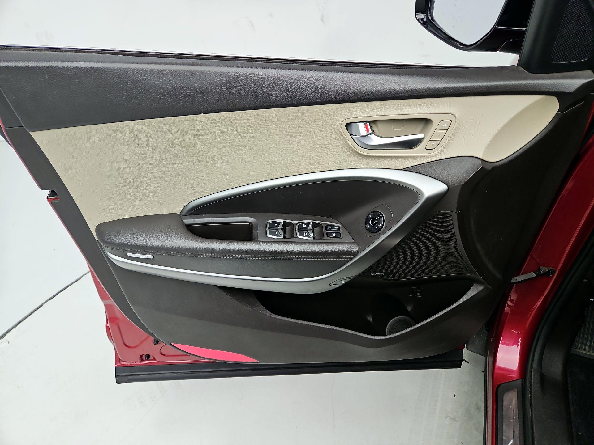 Thumbnail: 2018 Hyundai Santa Fe - 12