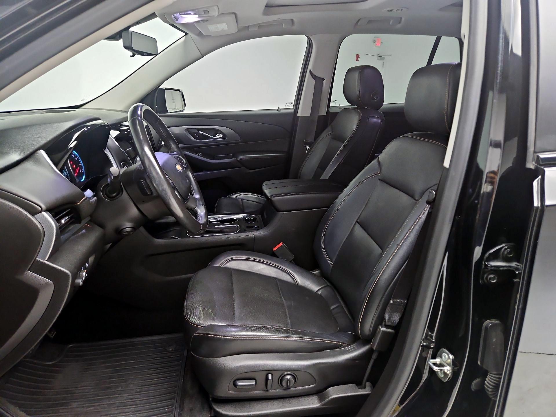 Thumbnail: 2018 Chevrolet Traverse - 11