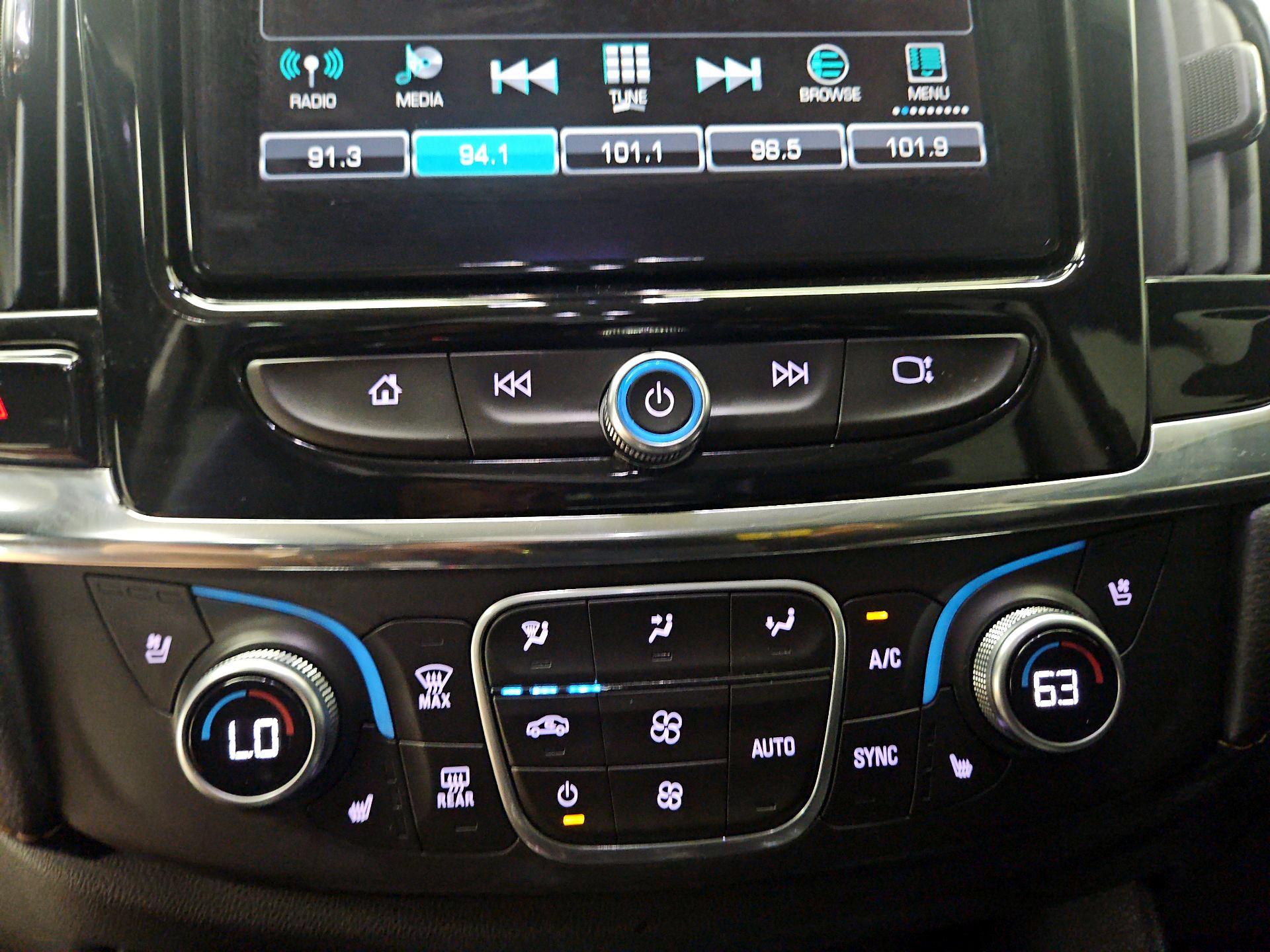 Thumbnail: 2018 Chevrolet Traverse - 17