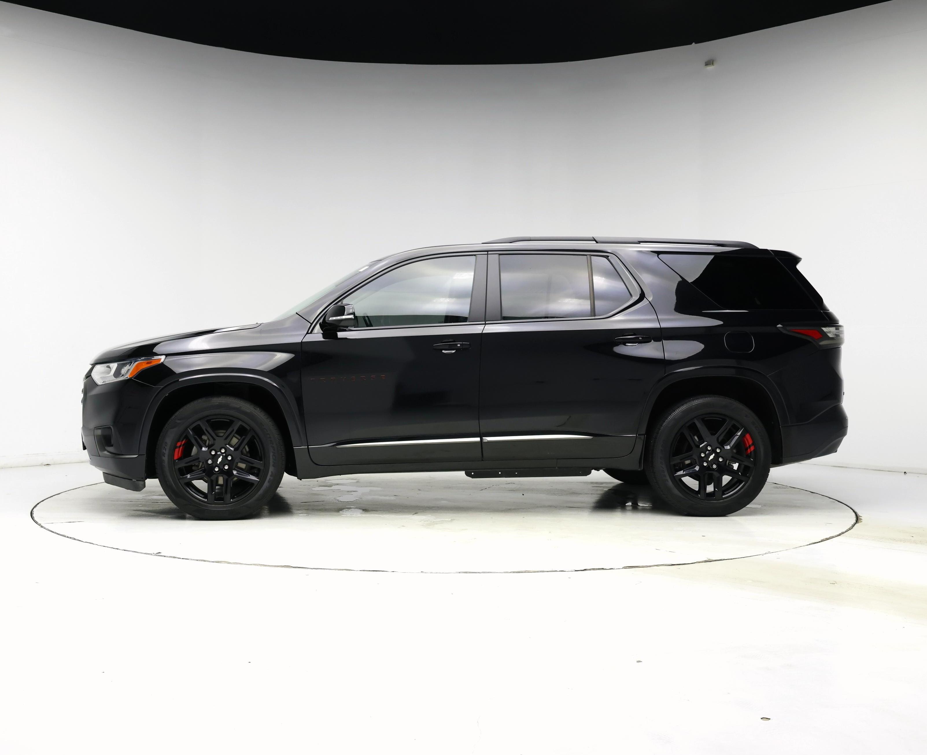 Thumbnail: 2018 Chevrolet Traverse - 3