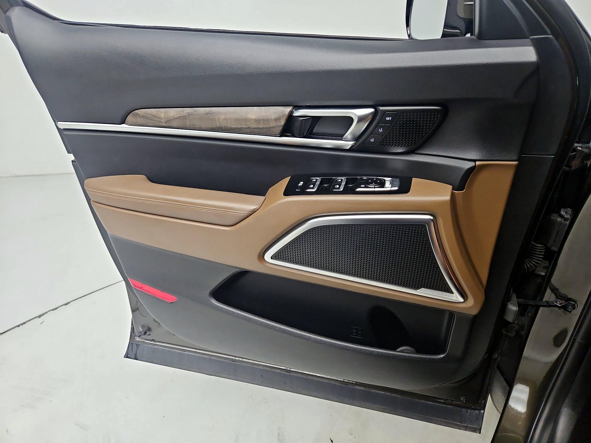 Thumbnail: 2020 Kia Telluride - 12