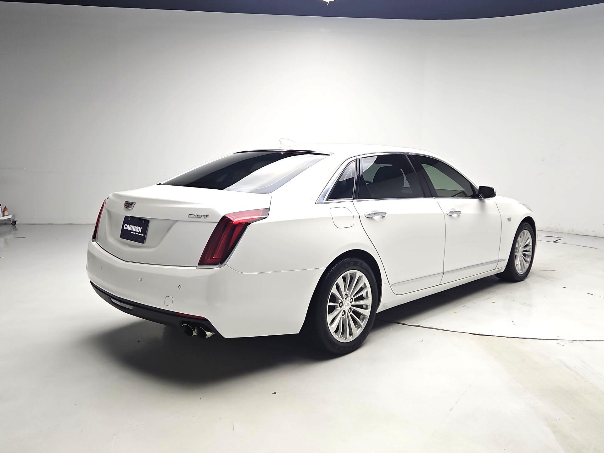 Thumbnail: 2017 Cadillac CT6 - 5