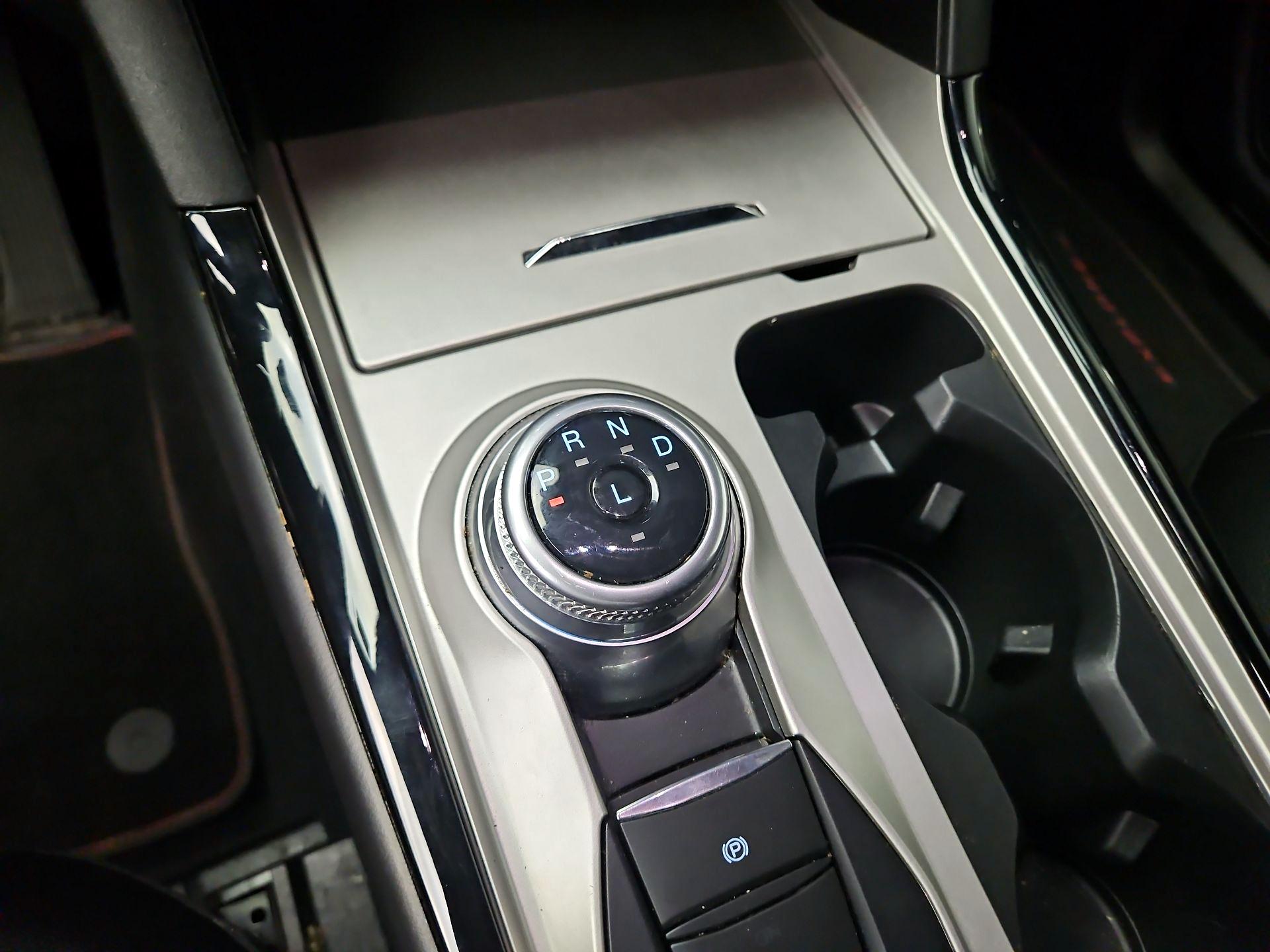 Thumbnail: 2022 Ford Explorer - 16