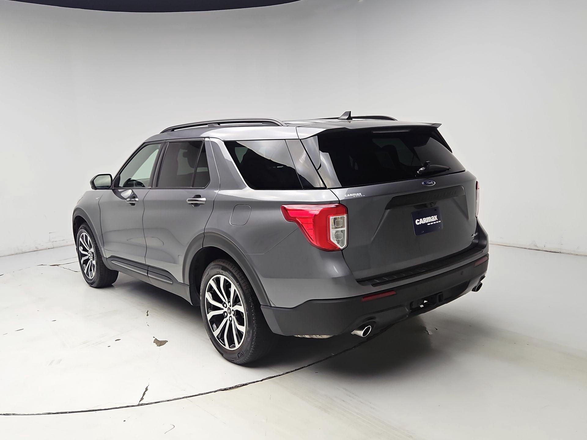 Thumbnail: 2022 Ford Explorer - 7