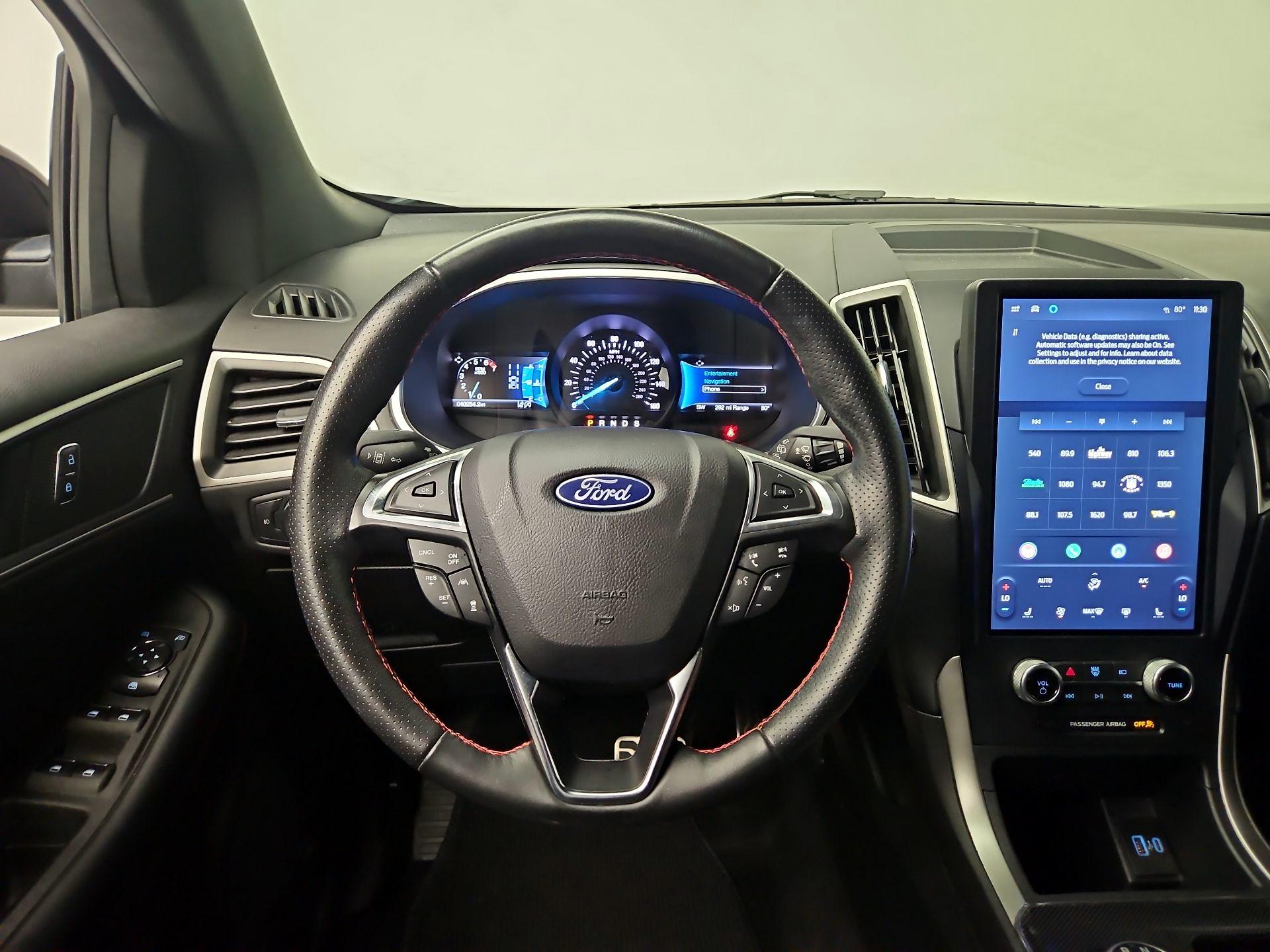 Thumbnail: 2021 Ford Edge - 10