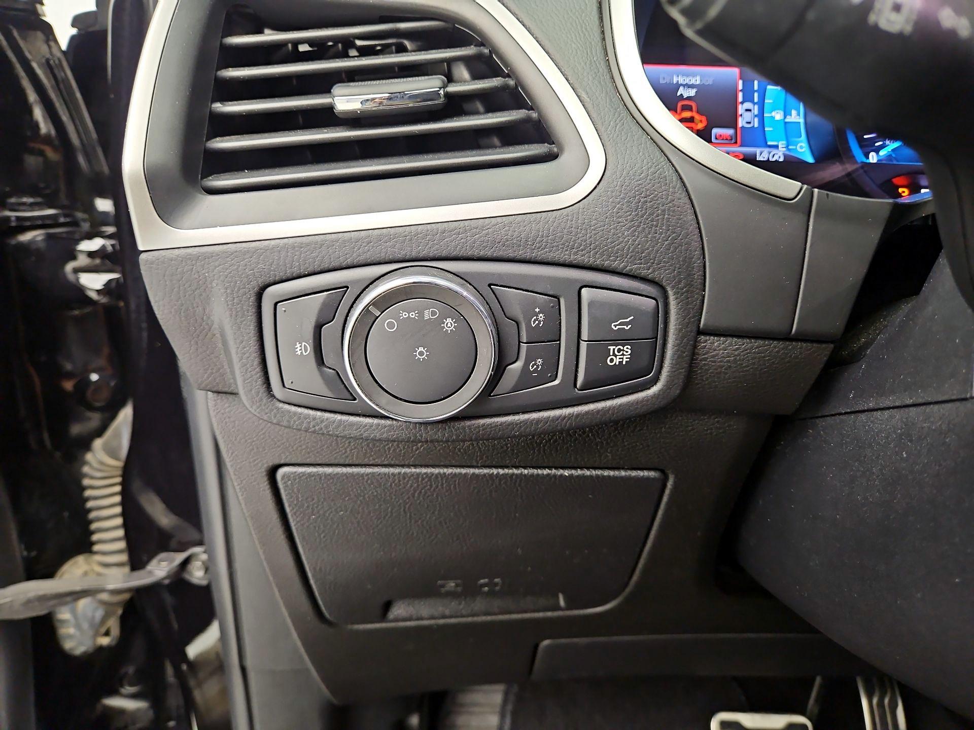 Thumbnail: 2021 Ford Edge - 13
