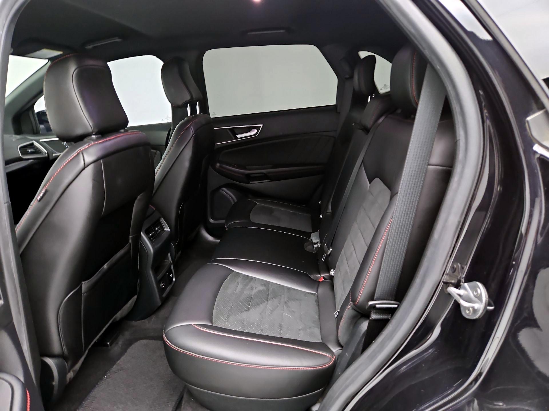 Thumbnail: 2021 Ford Edge - 20