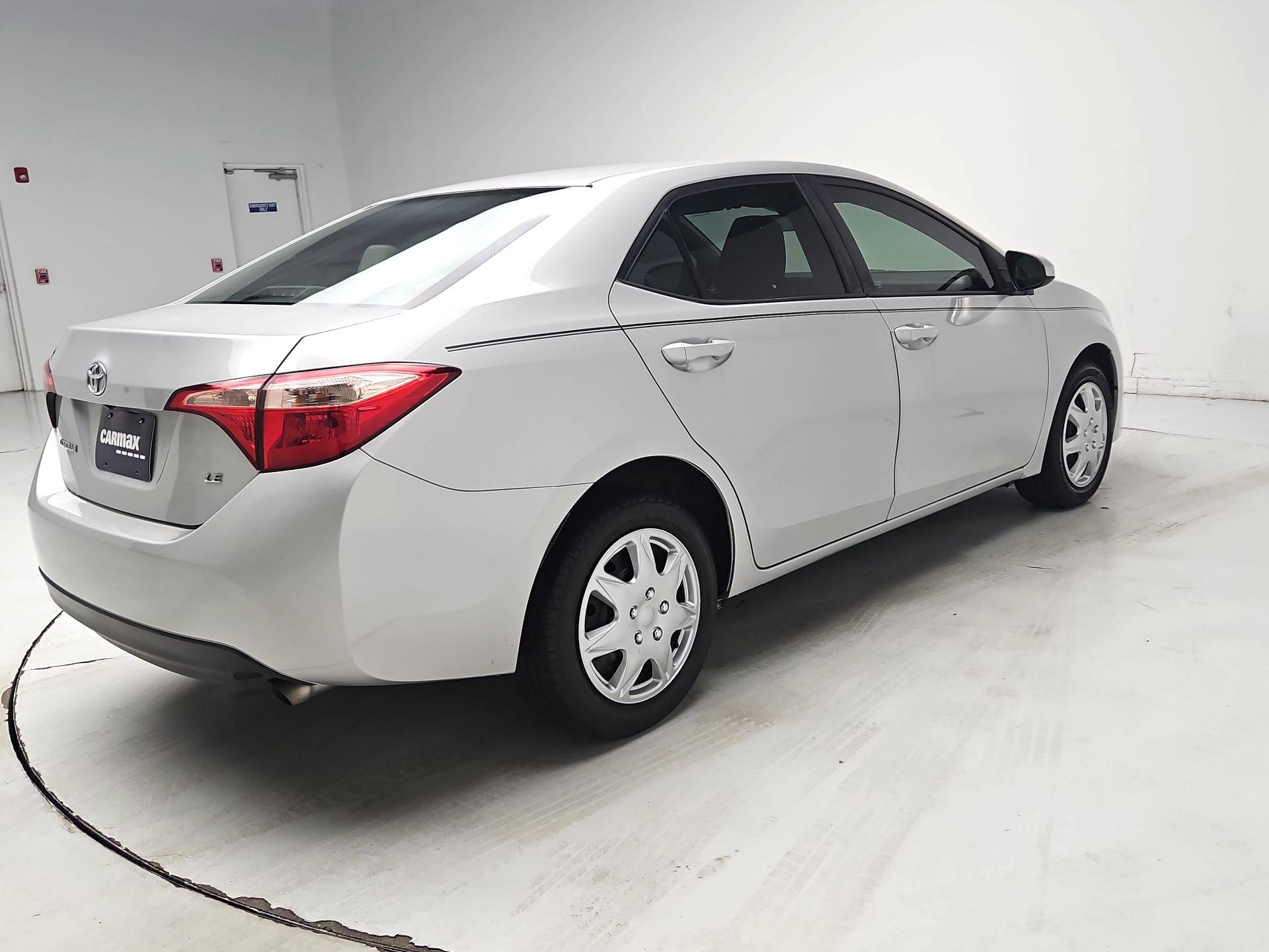 Thumbnail: 2017 Toyota Corolla - 5