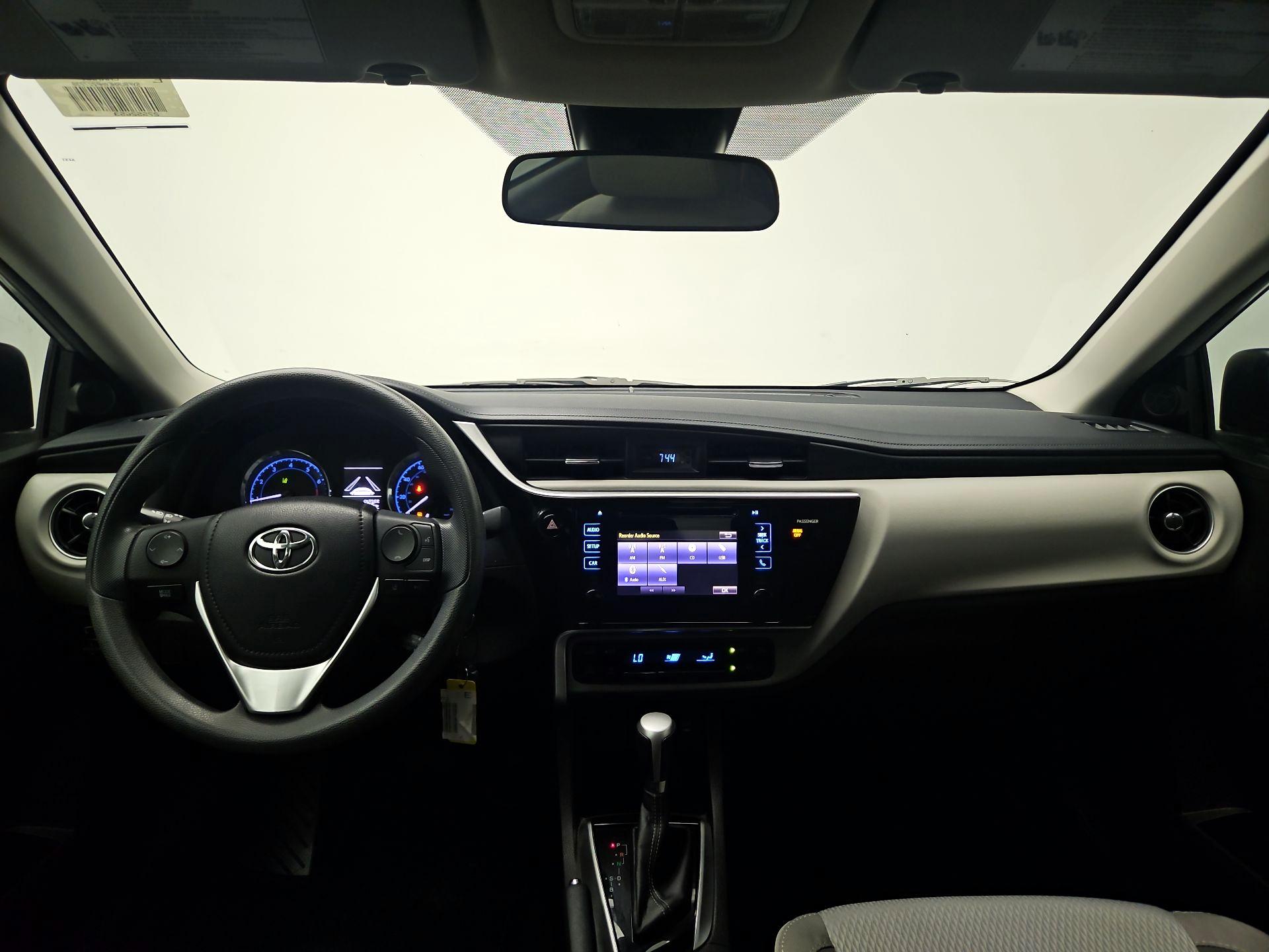 Thumbnail: 2017 Toyota Corolla - 8