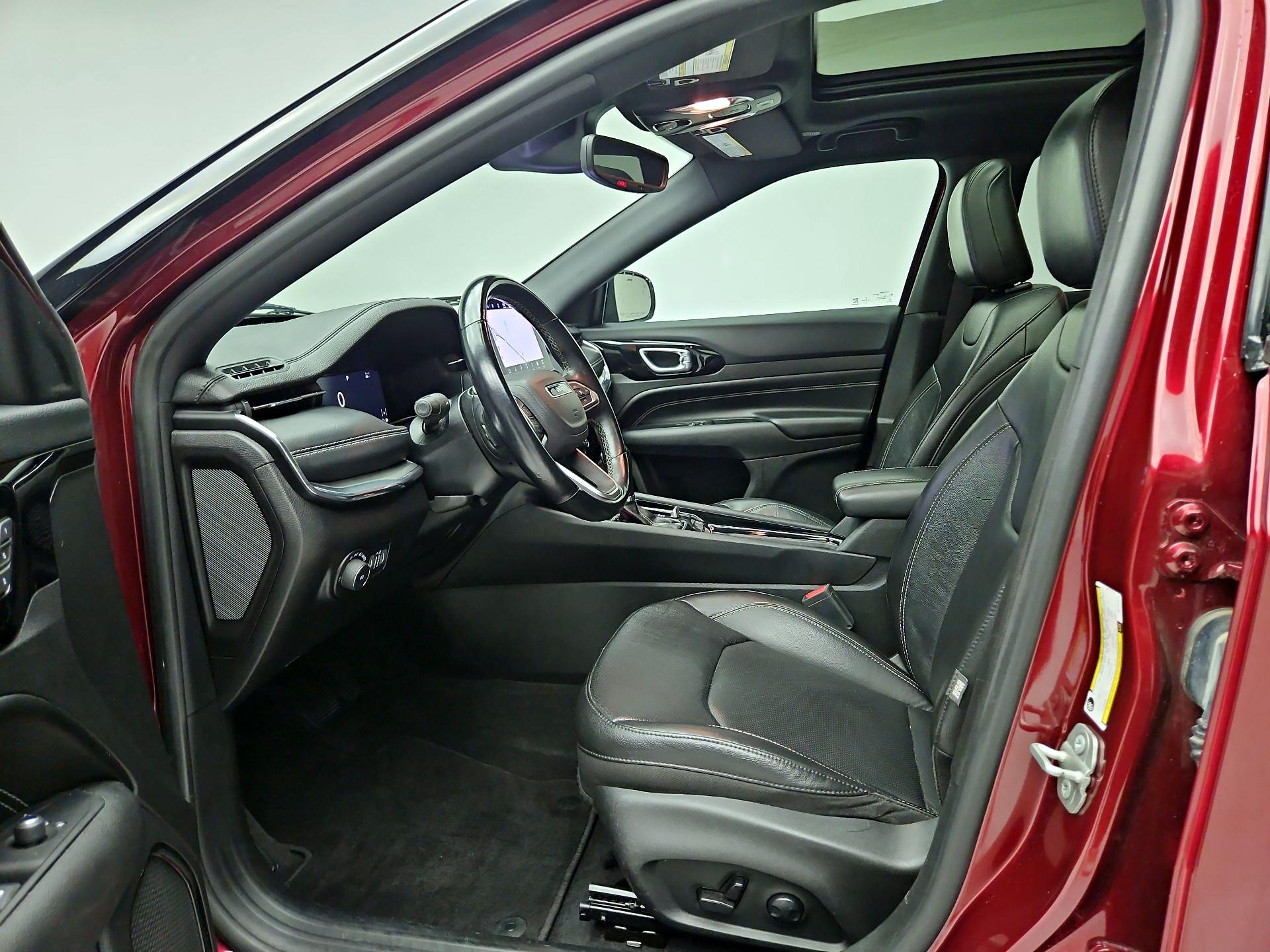 Thumbnail: 2022 Jeep Compass - 9