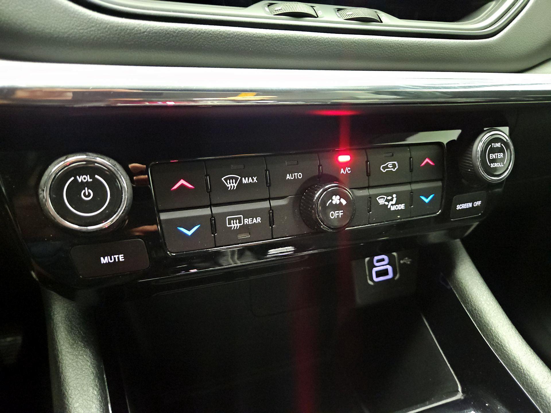 Thumbnail: 2022 Jeep Compass - 15