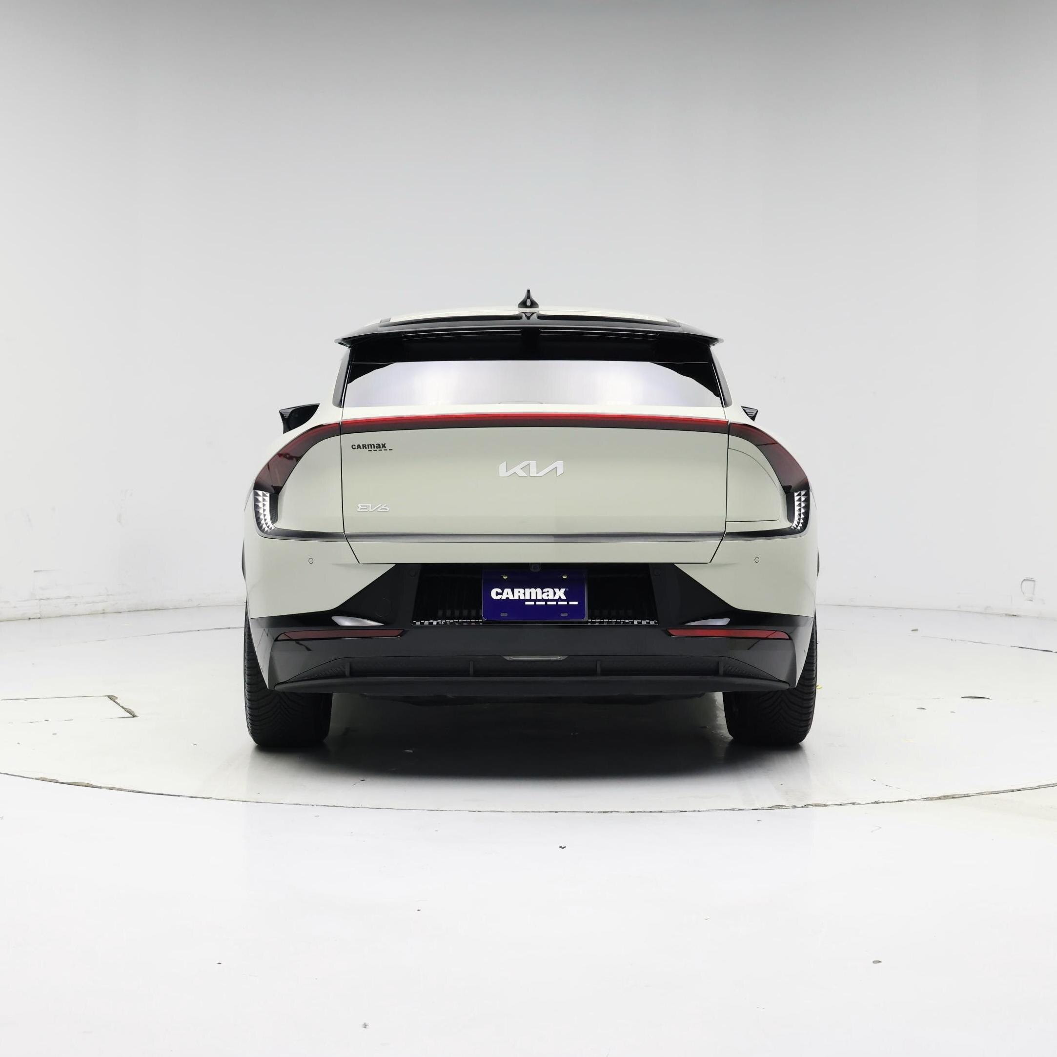 Thumbnail: 2022 Kia EV6 - 6