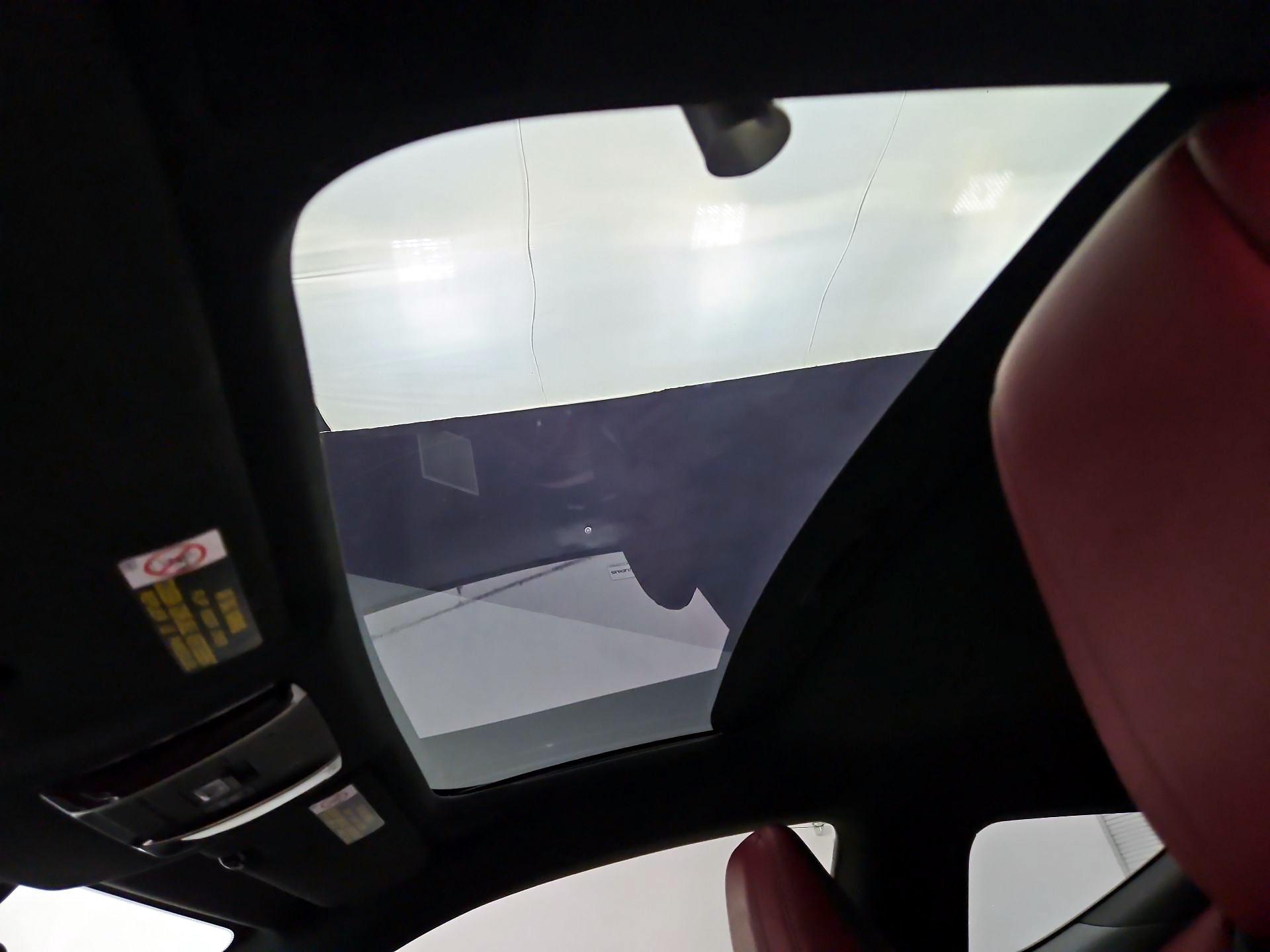 Thumbnail: 2020 Lexus LC - 20