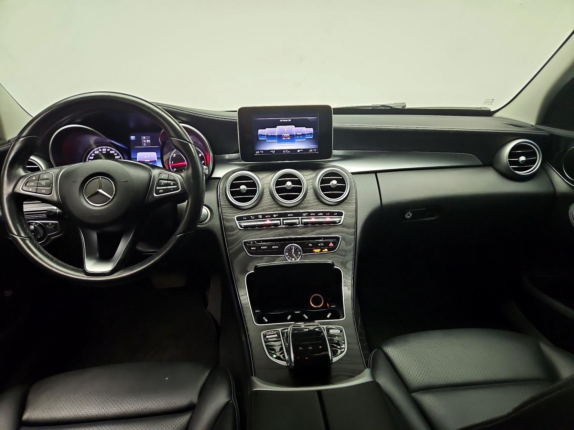 Thumbnail: 2016 Mercedes-Benz C-Class - 9