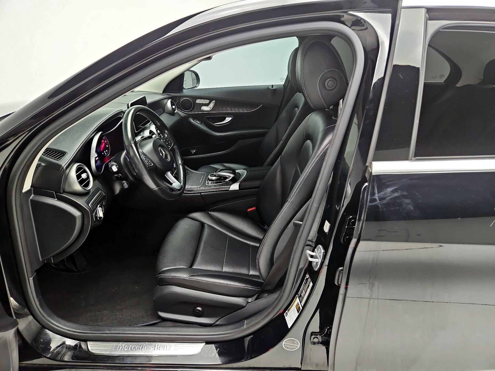 Thumbnail: 2016 Mercedes-Benz C-Class - 11