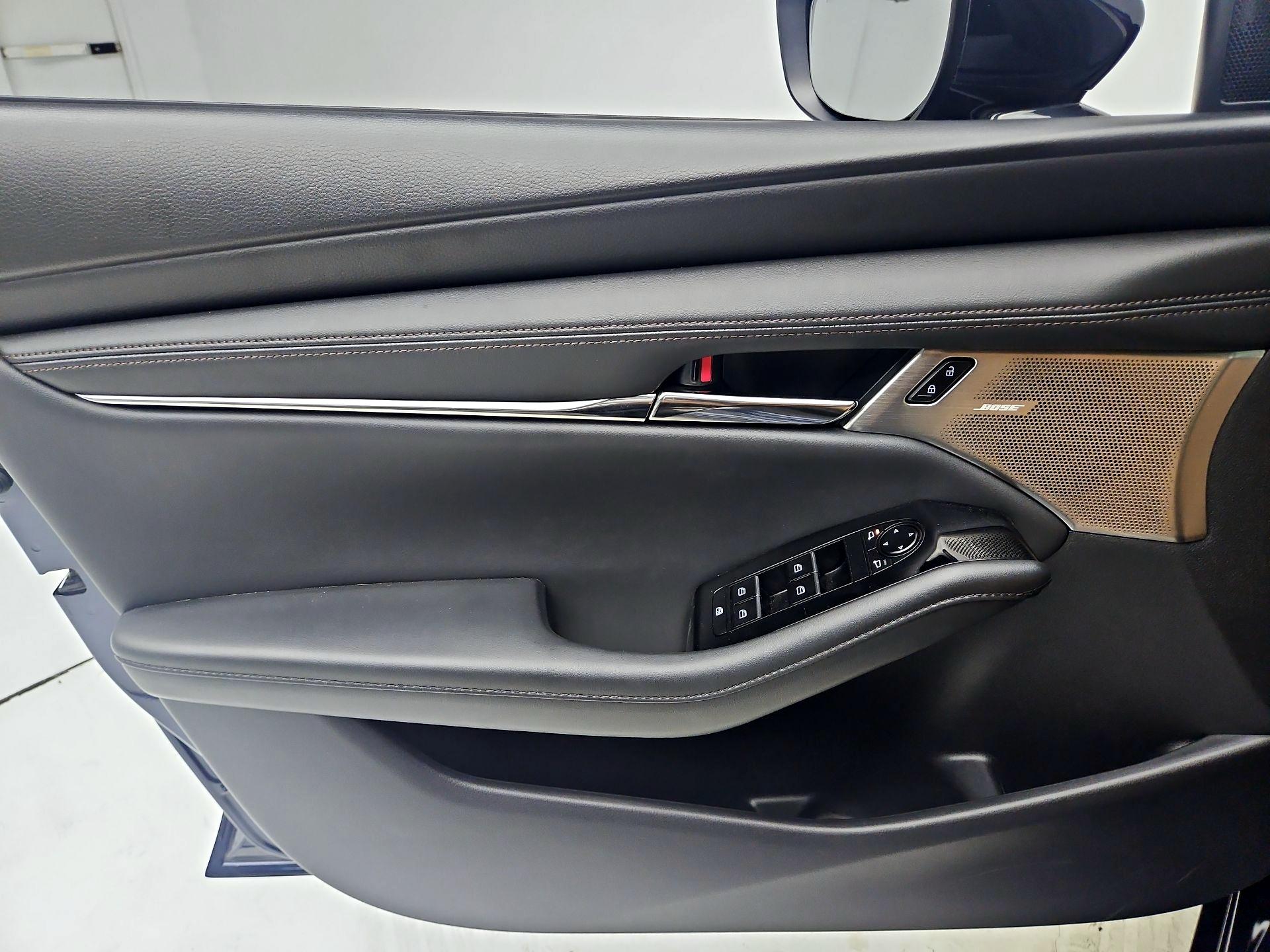 Thumbnail: 2019 Mazda Mazda3 - 12
