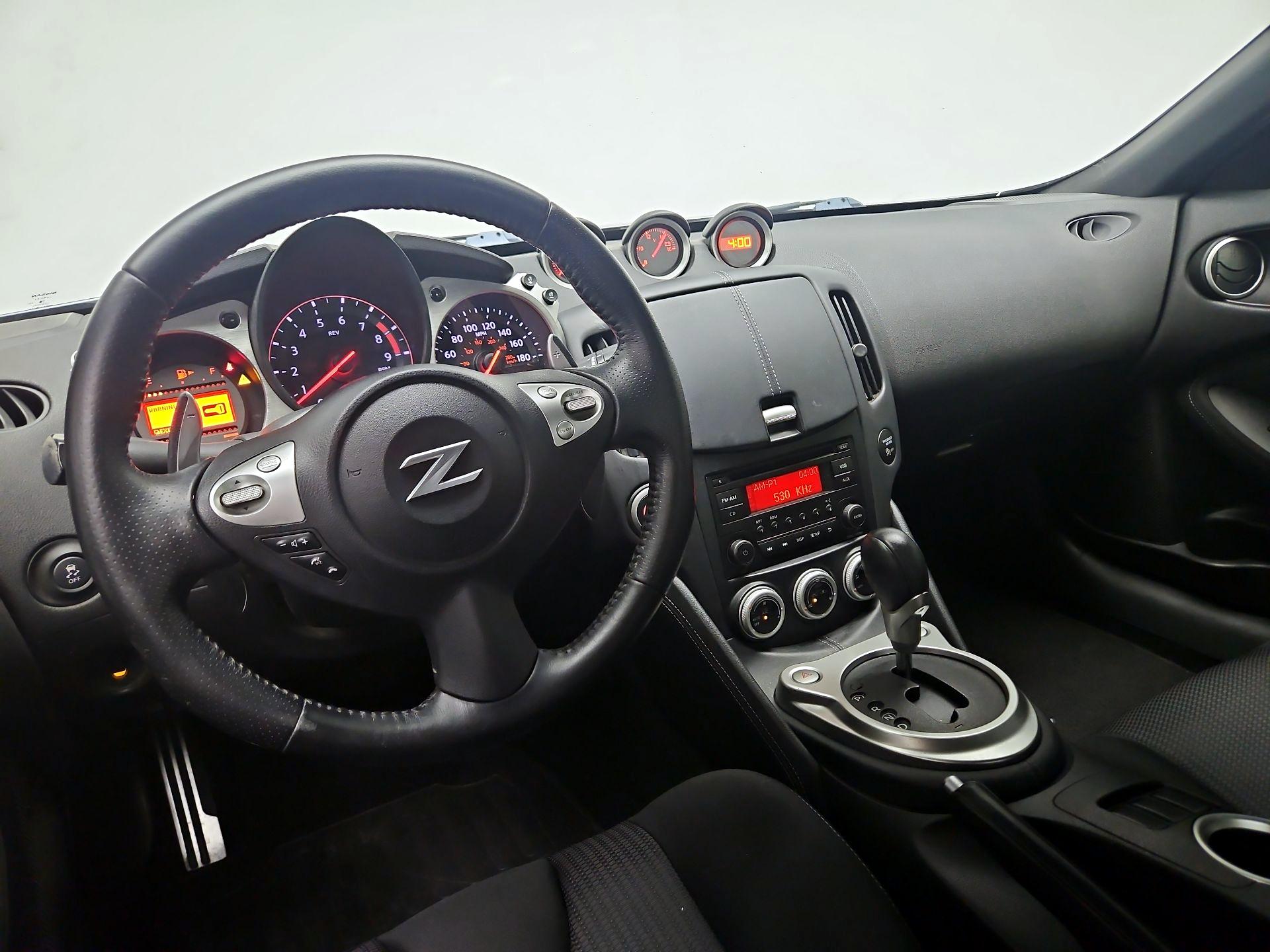 Thumbnail: 2016 Nissan Z - 8