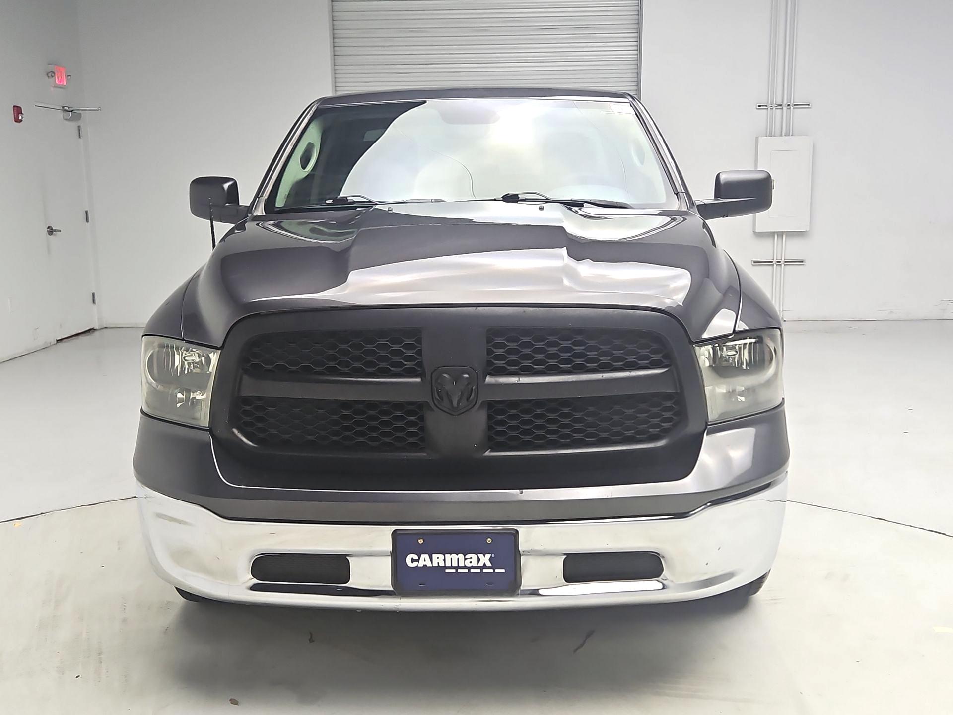 Thumbnail: 2019 RAM 1500 Classic - 2