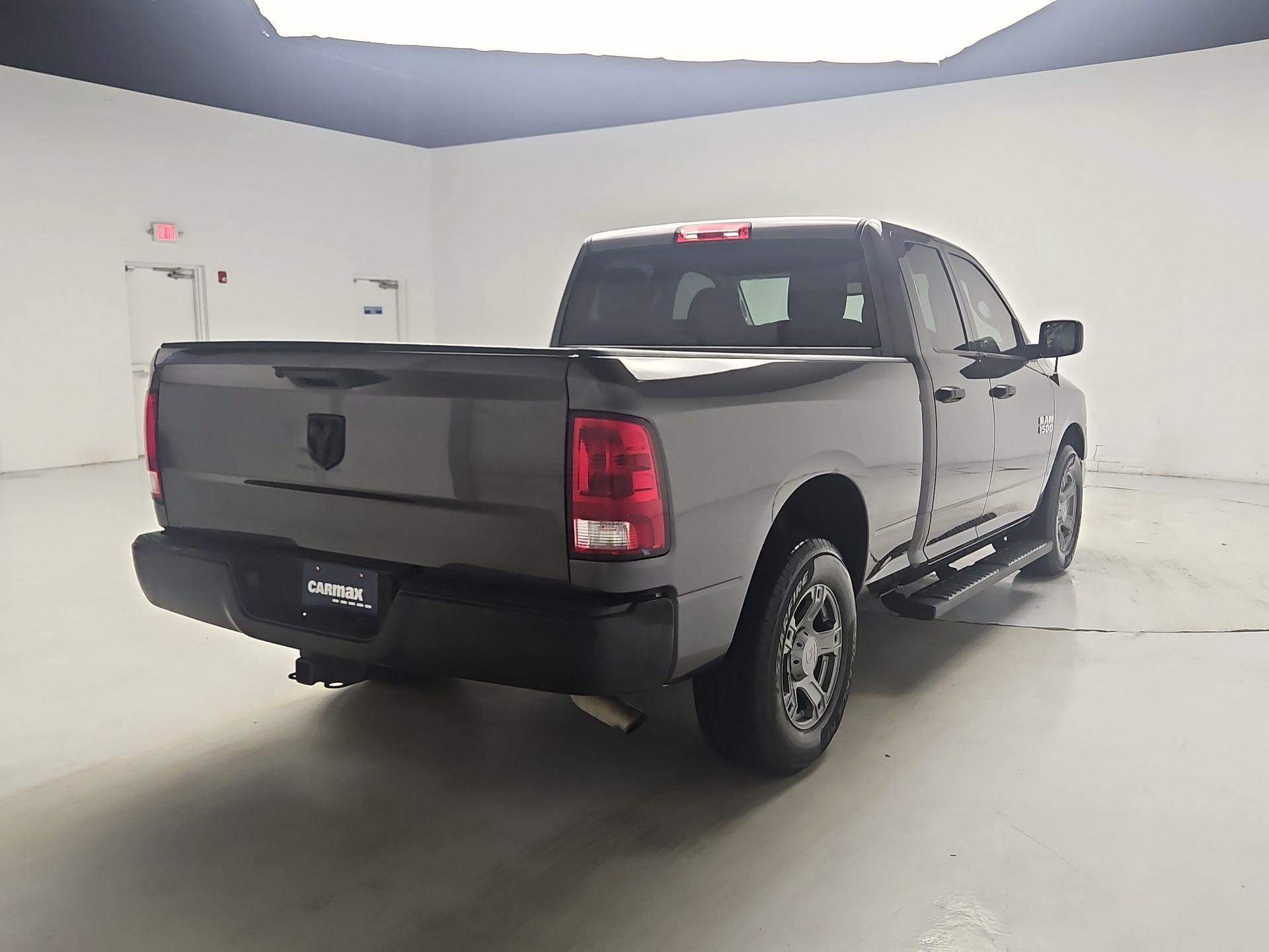 Thumbnail: 2019 RAM 1500 Classic - 5