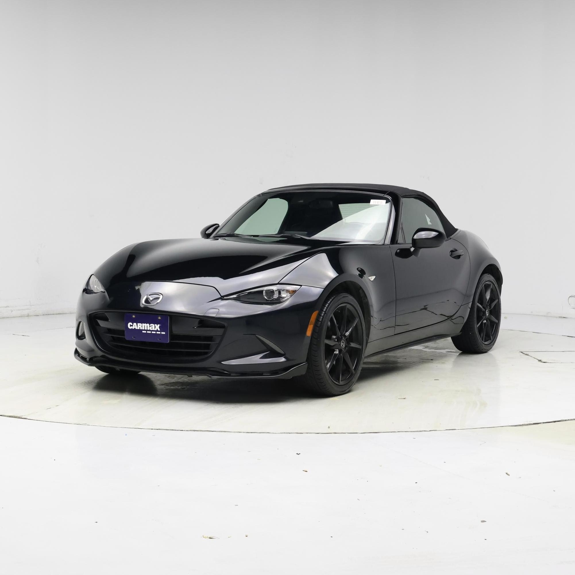 Thumbnail: 2020 Mazda MX-5 Miata - 4
