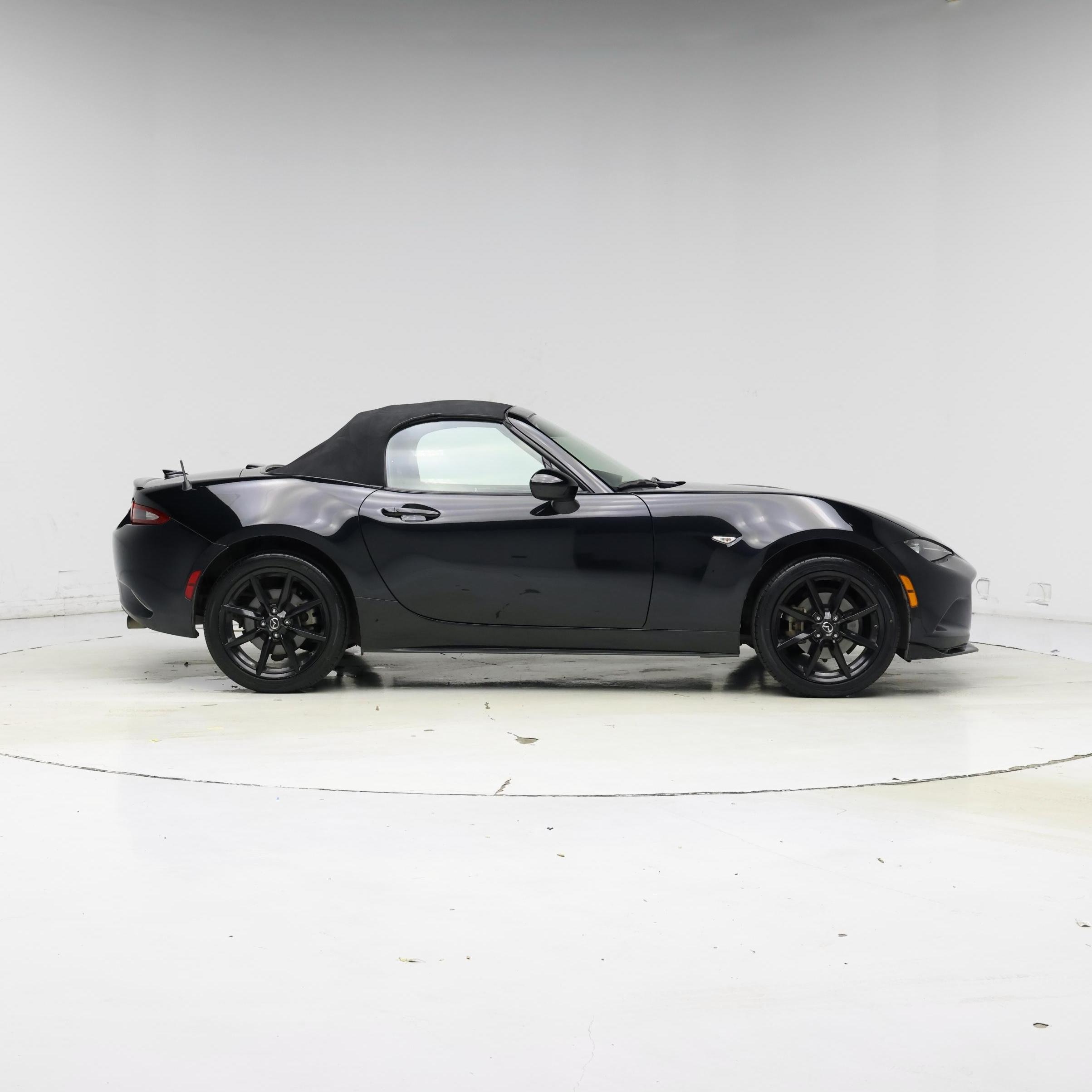 Thumbnail: 2020 Mazda MX-5 Miata - 7