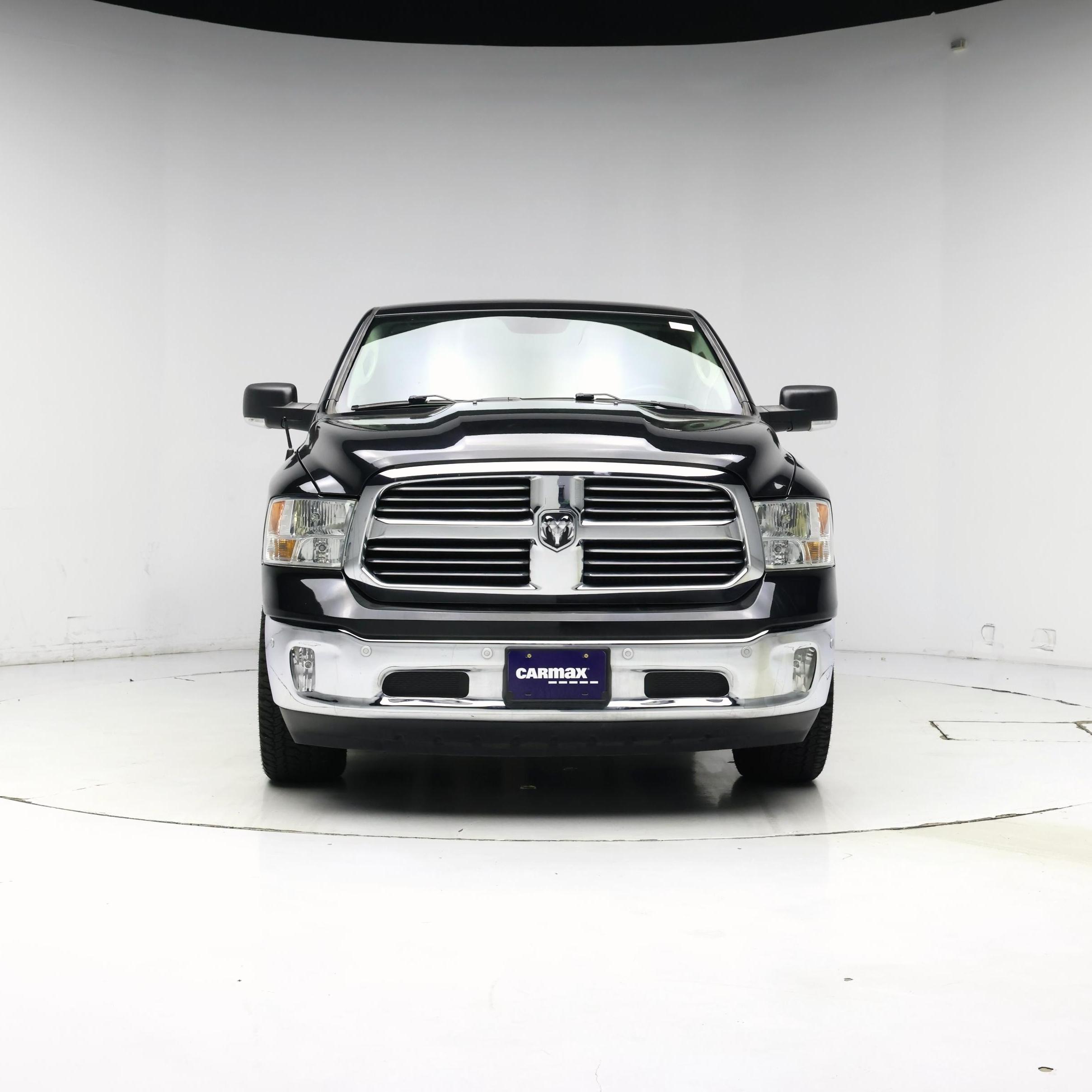 Thumbnail: 2019 RAM 1500 Classic - 5