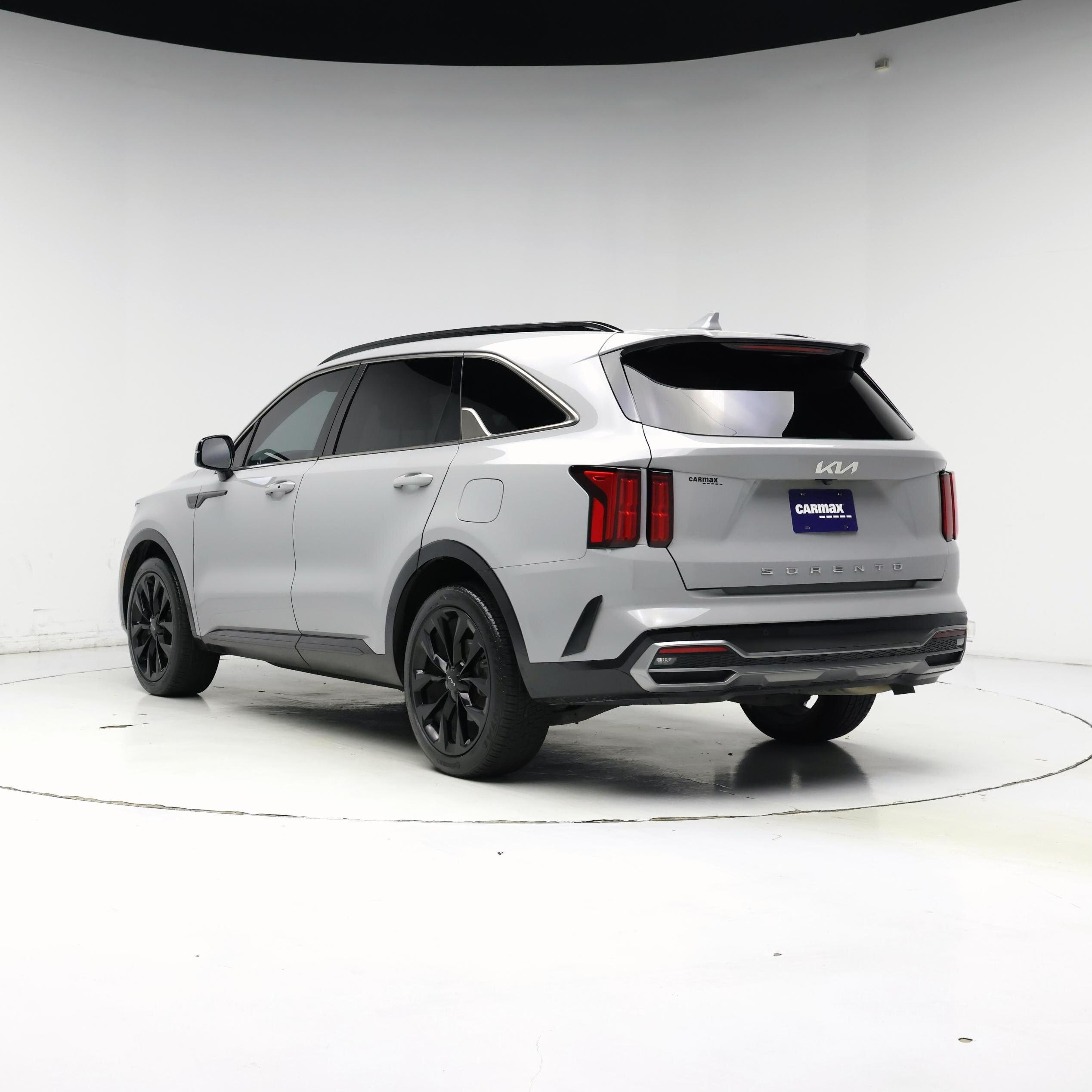 Thumbnail: 2022 Kia Sorento - 2
