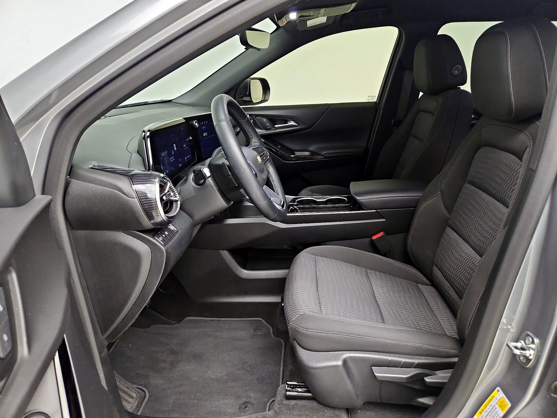 Thumbnail: 2025 Chevrolet Equinox - 11