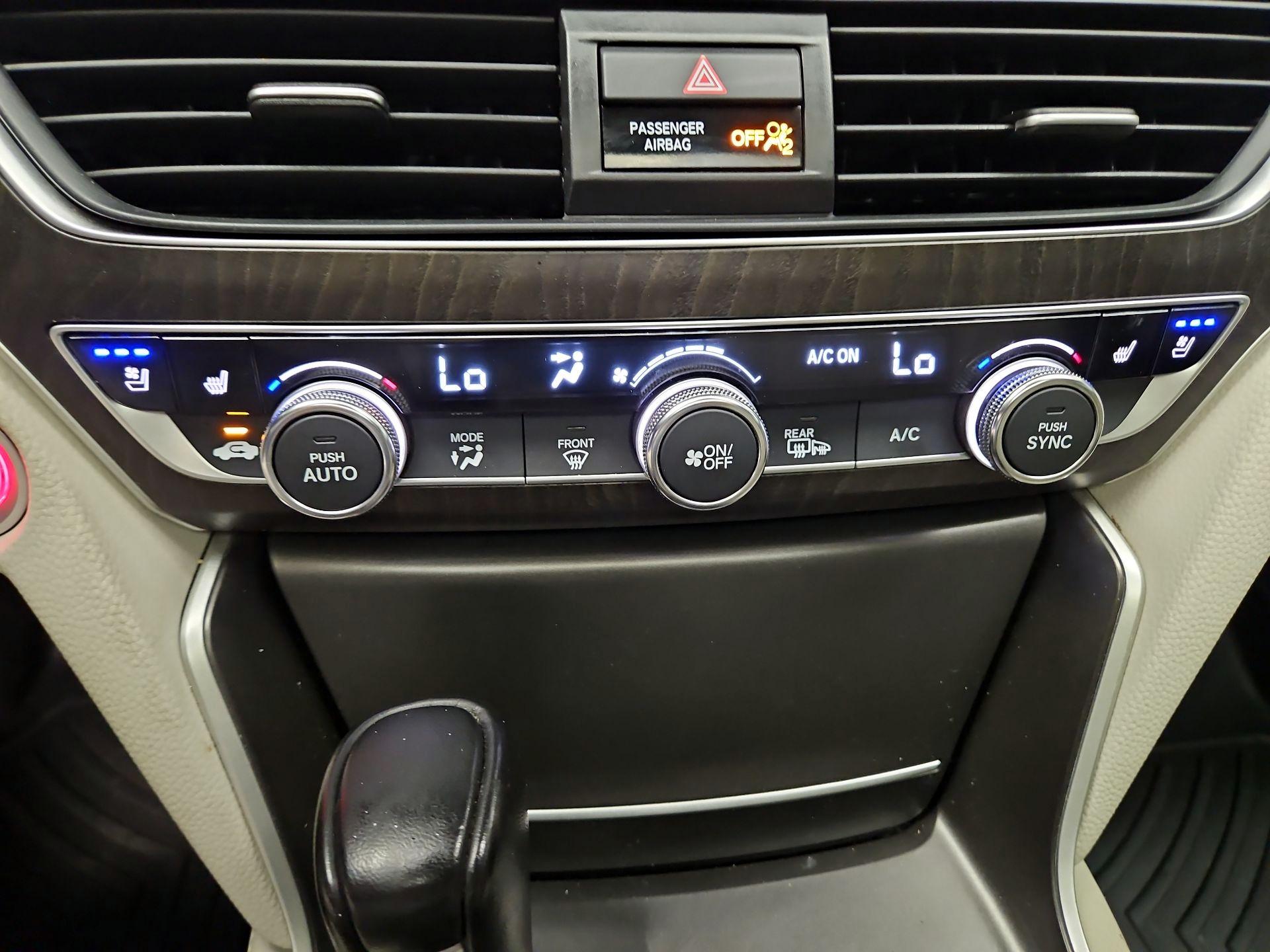 Thumbnail: 2018 Honda Accord - 17