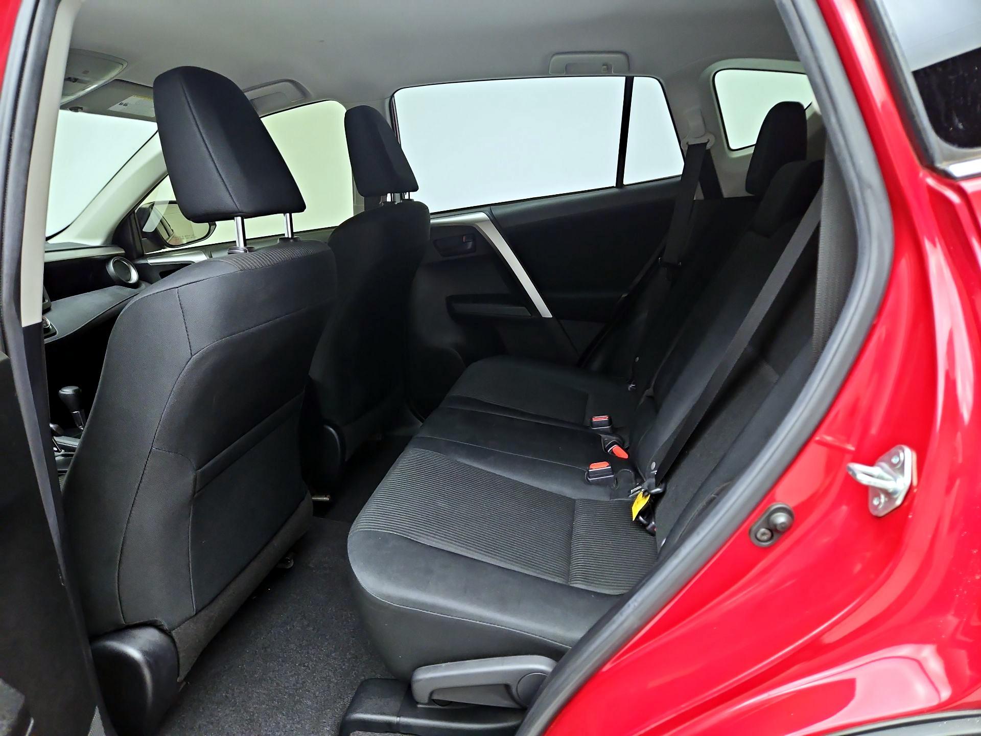 Thumbnail: 2017 Toyota RAV4 - 17