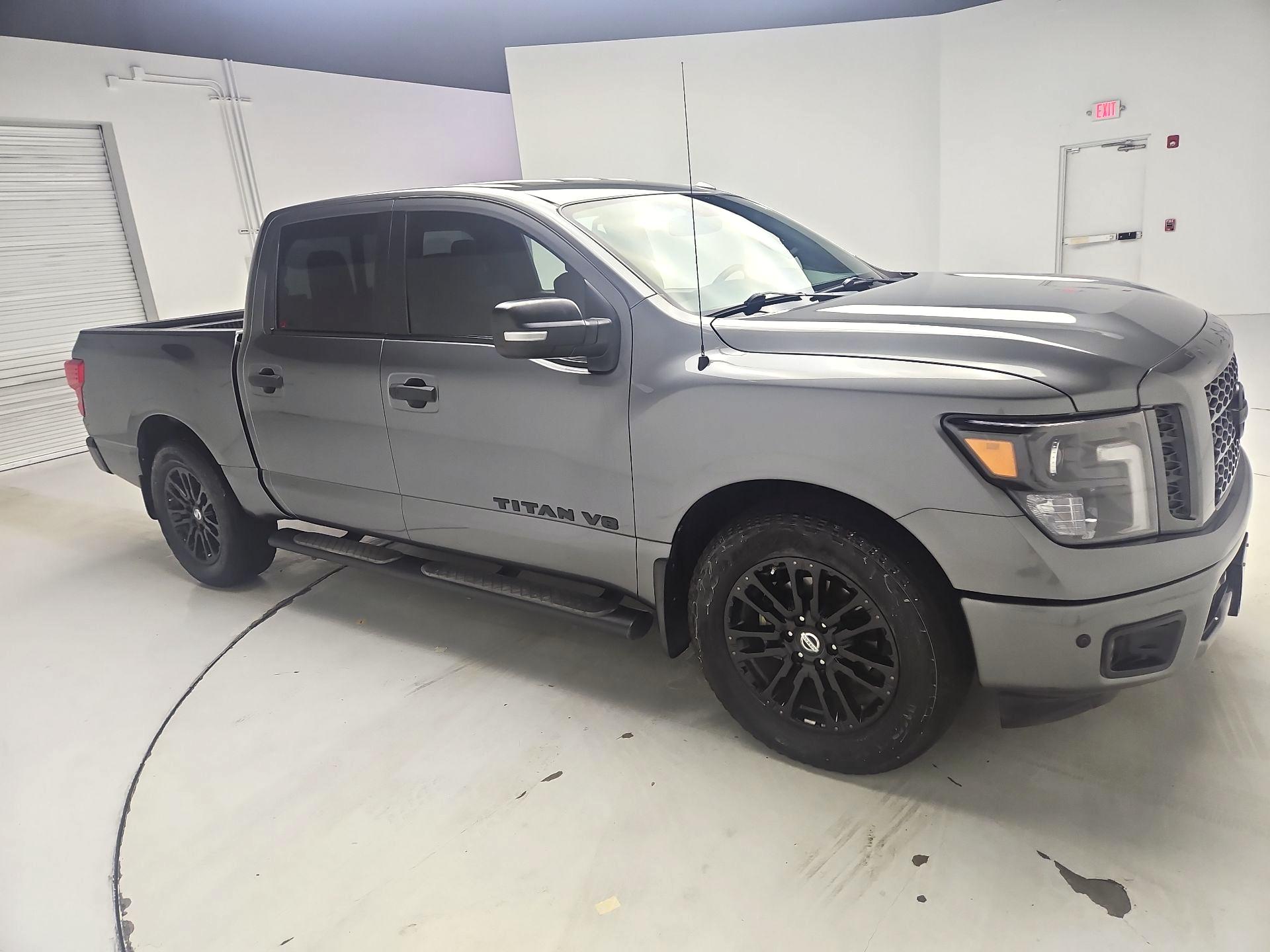 Thumbnail: 2018 Nissan Titan - 4