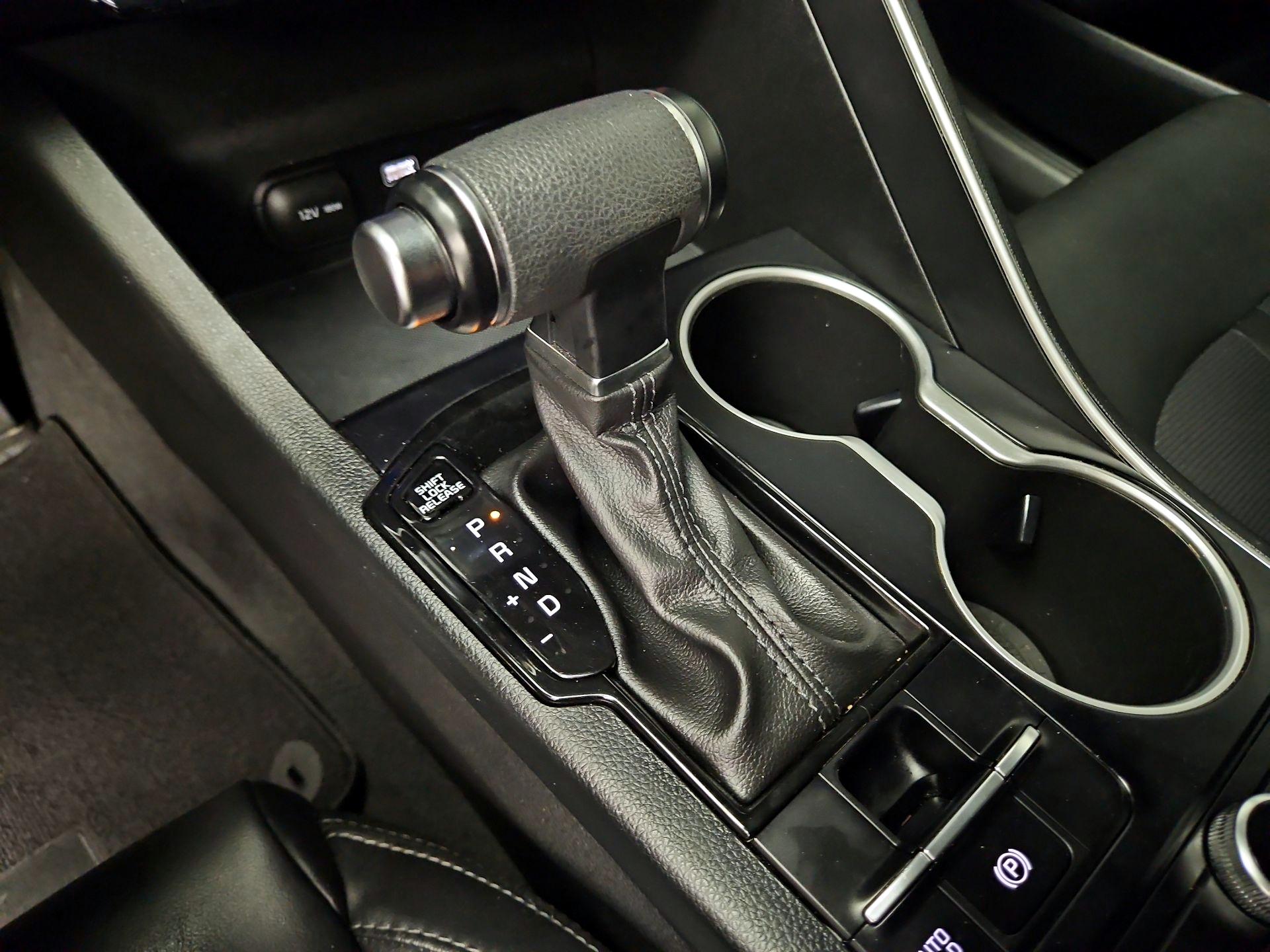 Thumbnail: 2021 Kia K5 - 17