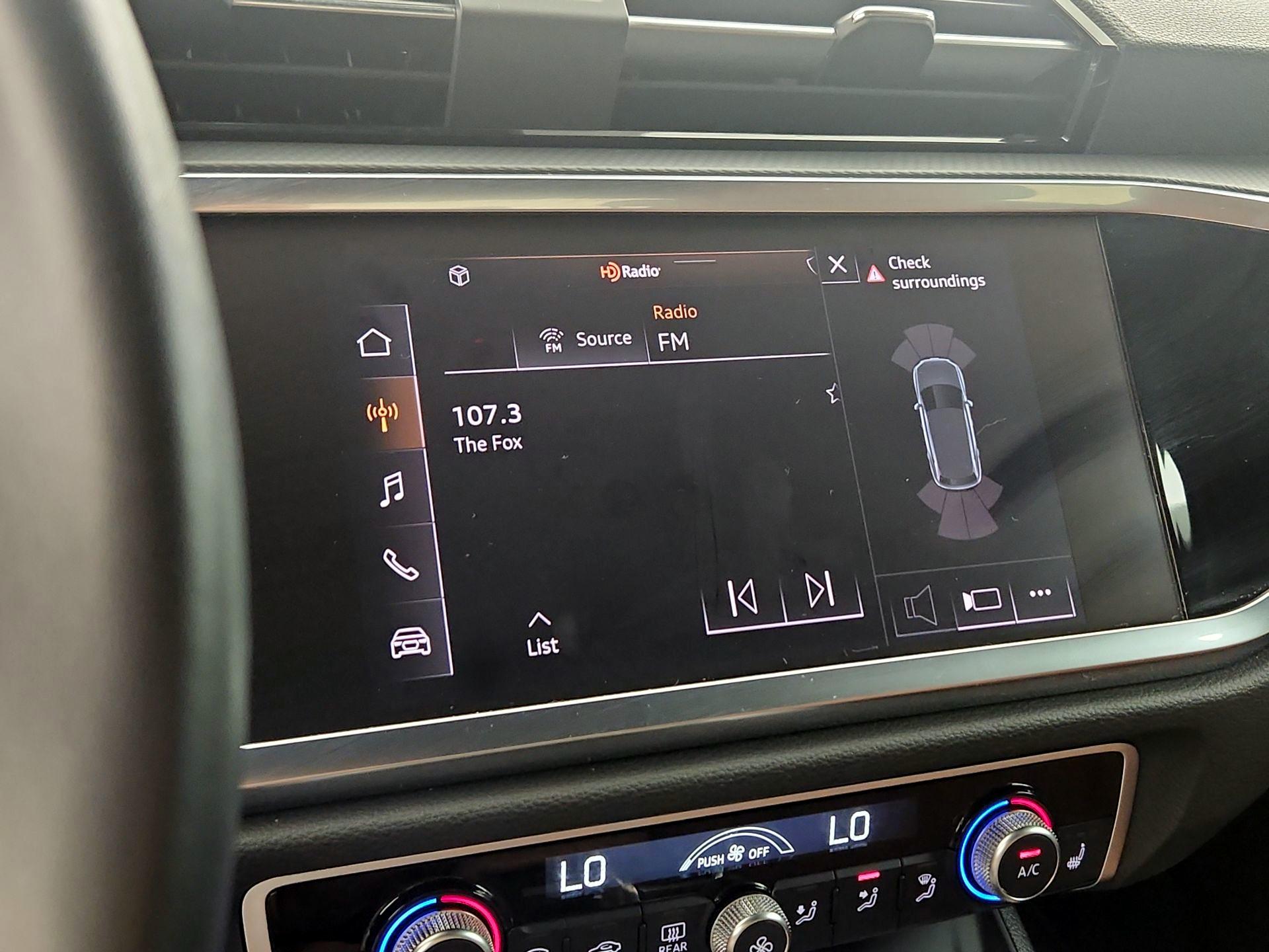 Thumbnail: 2022 Audi Q3 - 15