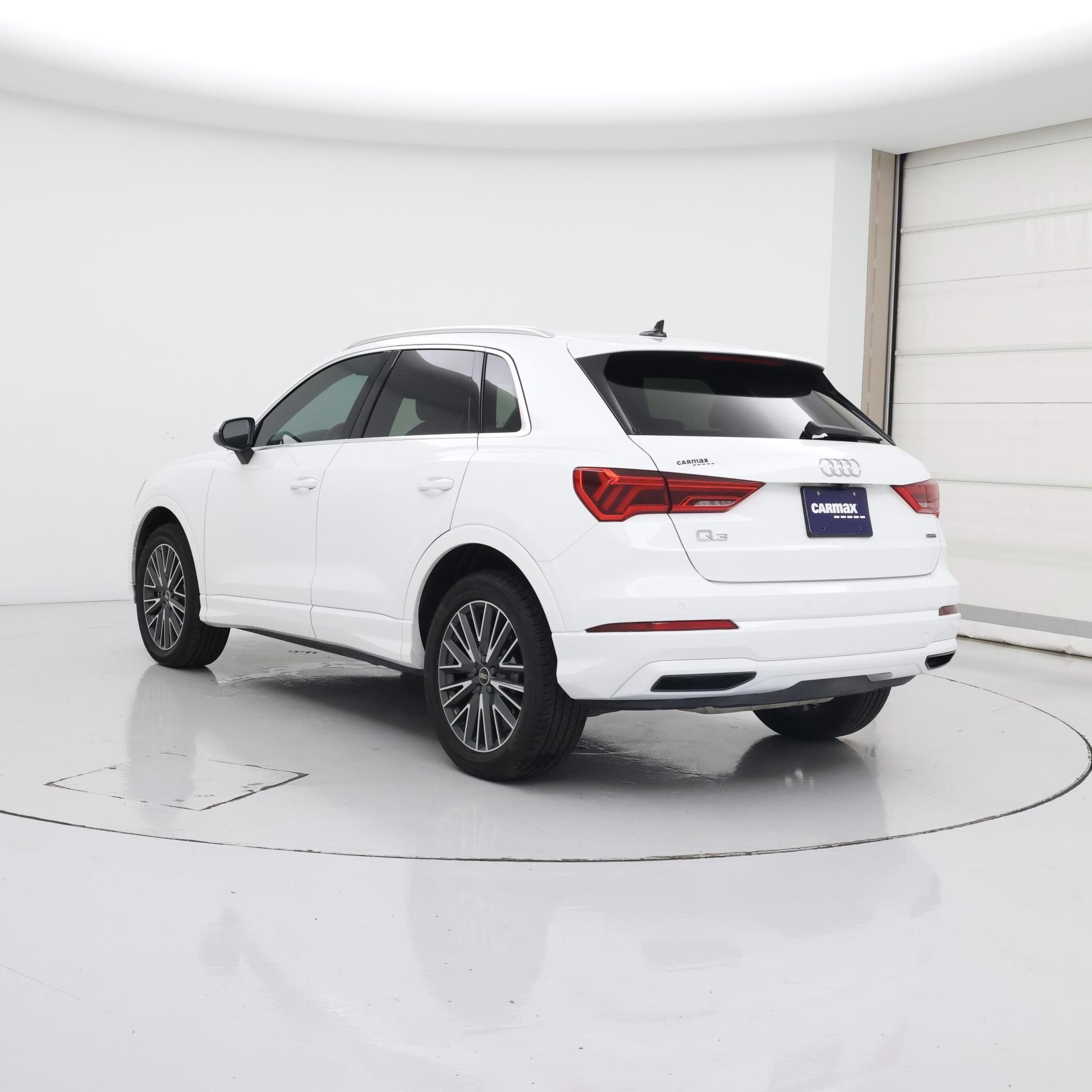 Thumbnail: 2022 Audi Q3 - 2