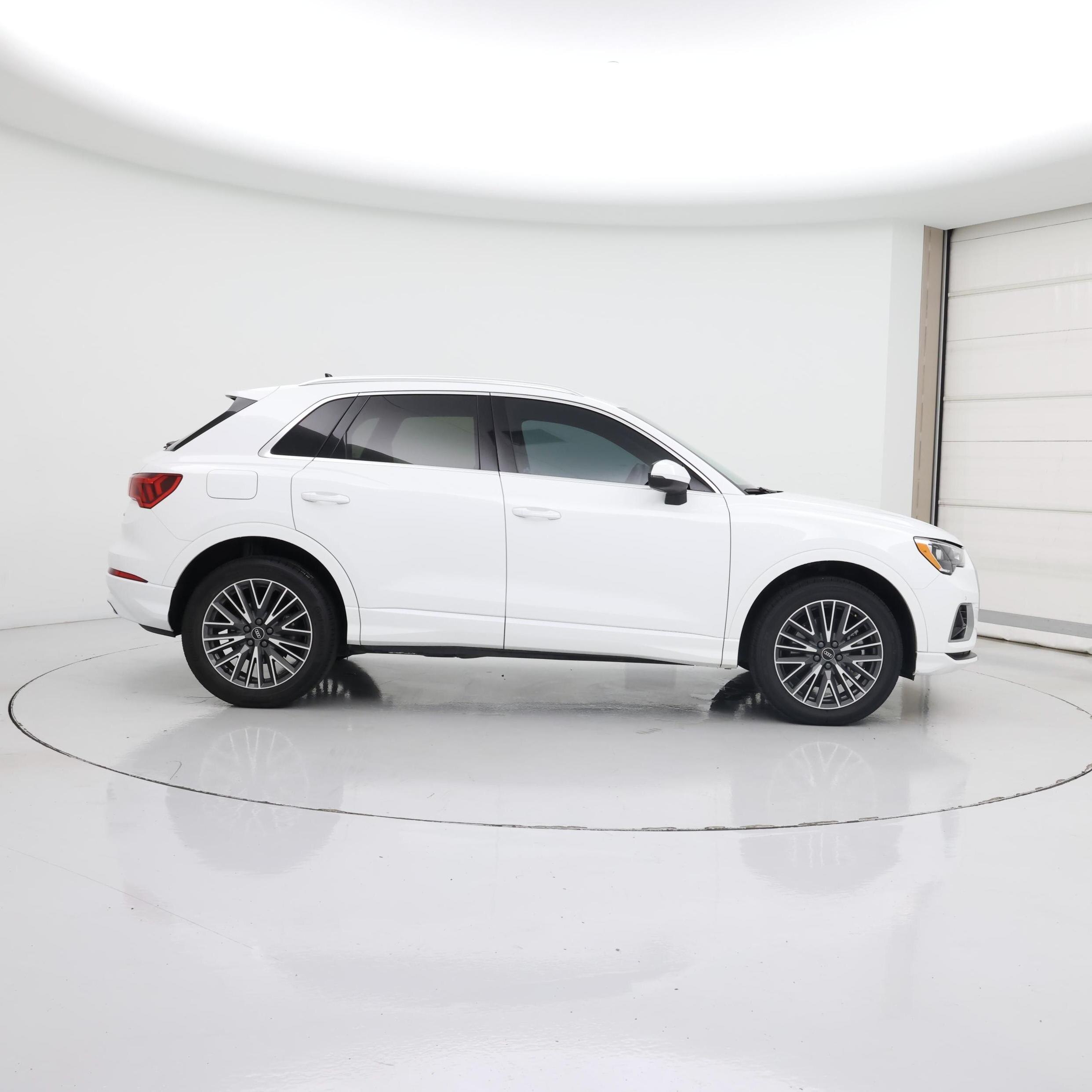 Thumbnail: 2022 Audi Q3 - 7