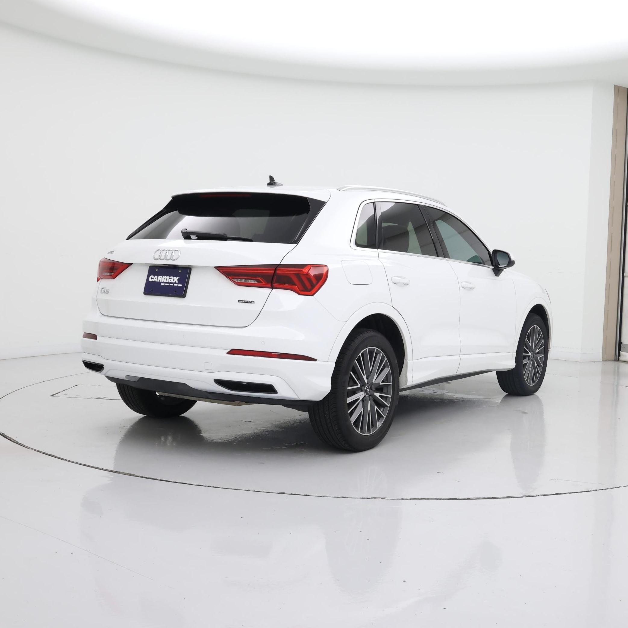 Thumbnail: 2022 Audi Q3 - 8