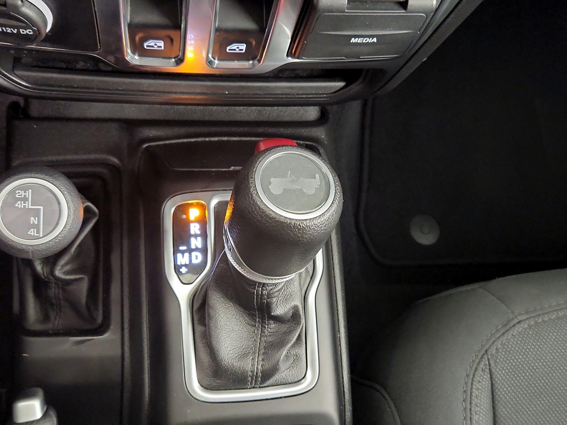 Thumbnail: 2023 Jeep Wrangler - 17