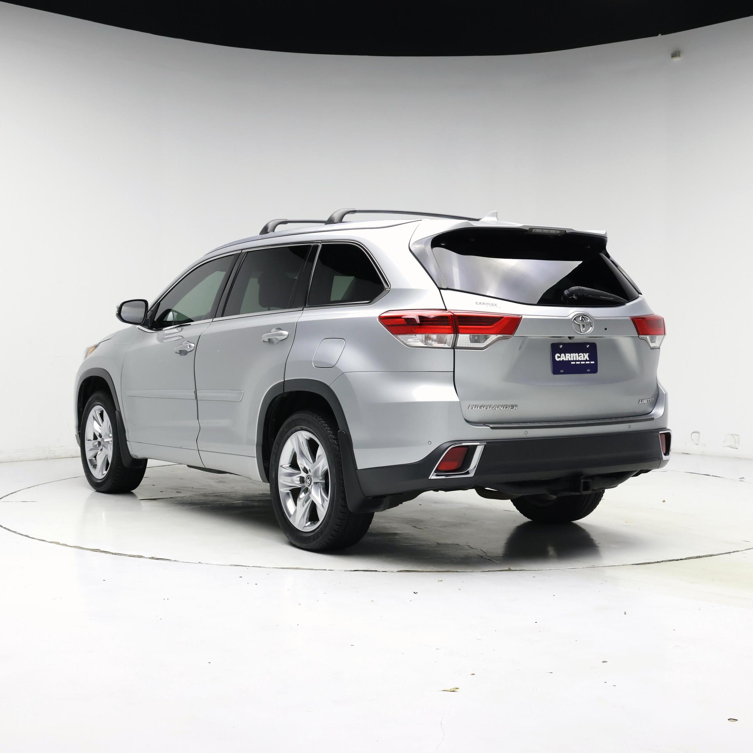 Thumbnail: 2018 Toyota Highlander - 2