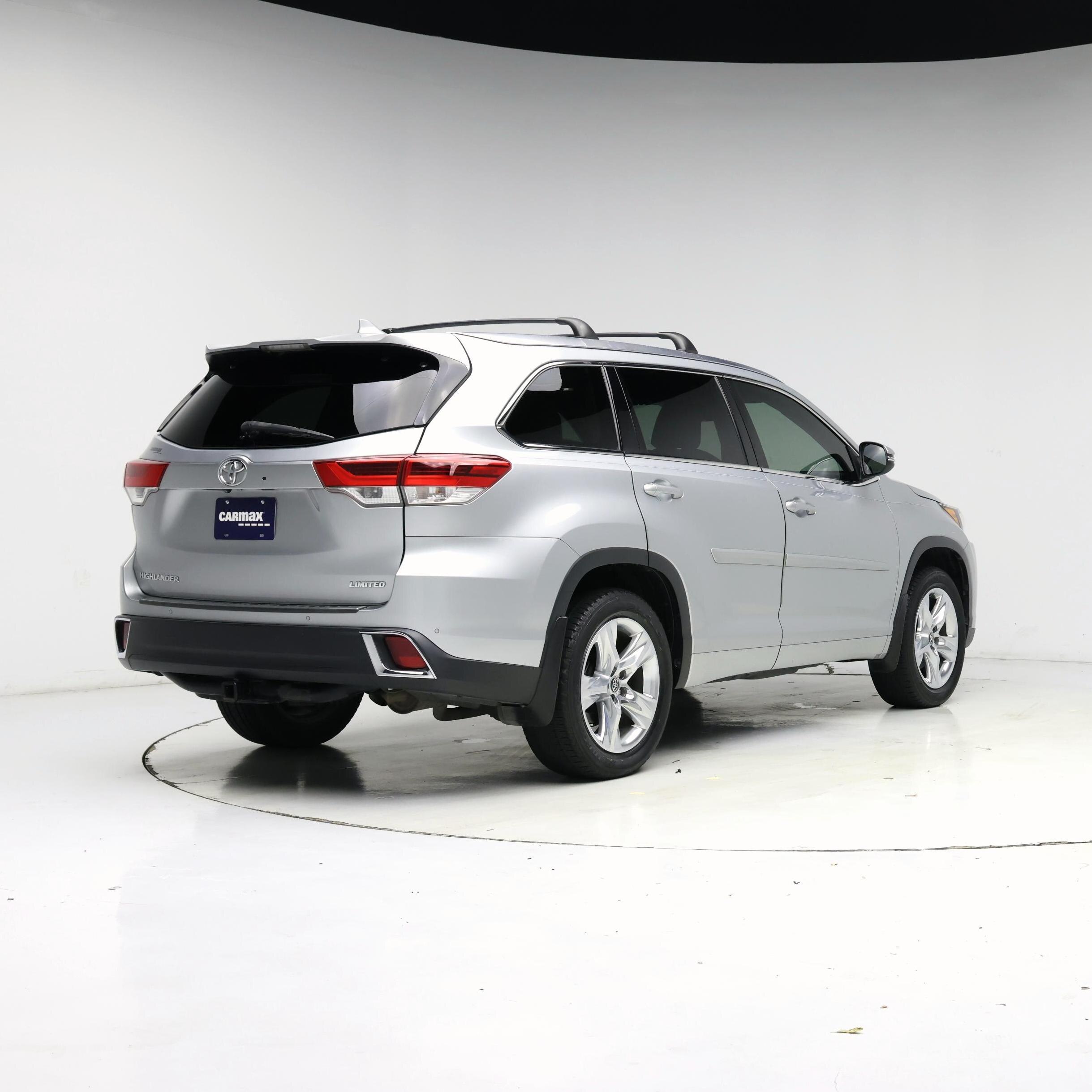 Thumbnail: 2018 Toyota Highlander - 8