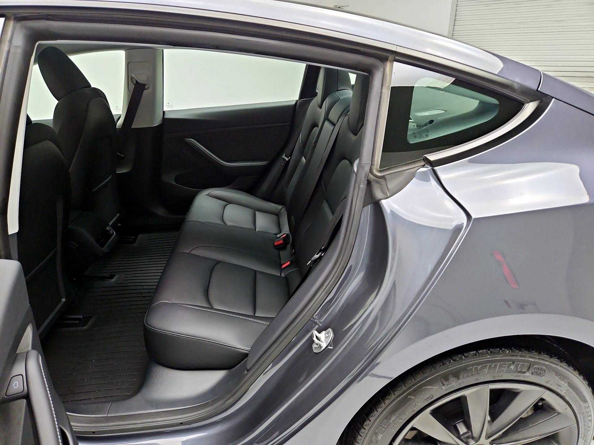Thumbnail: 2023 Tesla Model 3 - 19