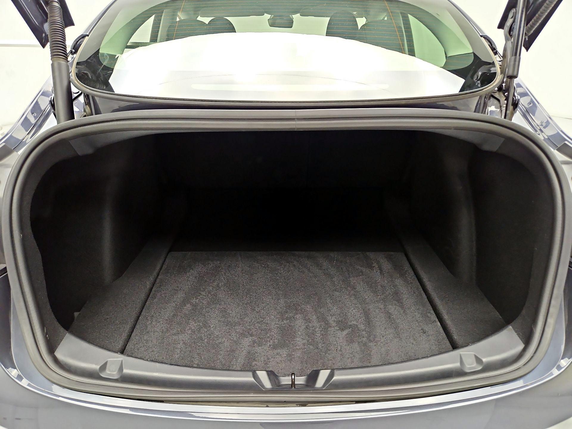 Thumbnail: 2023 Tesla Model 3 - 20