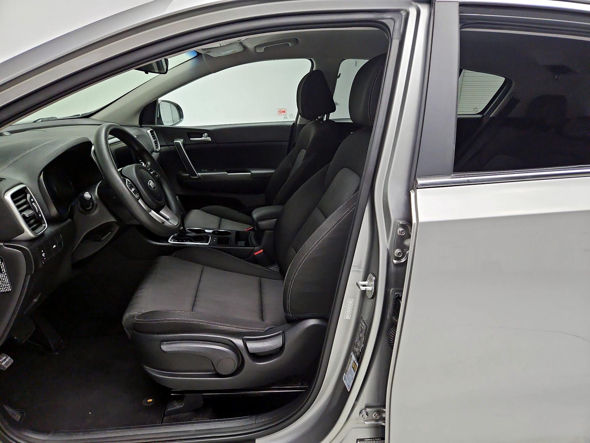 Thumbnail: 2020 Kia Sportage - 9