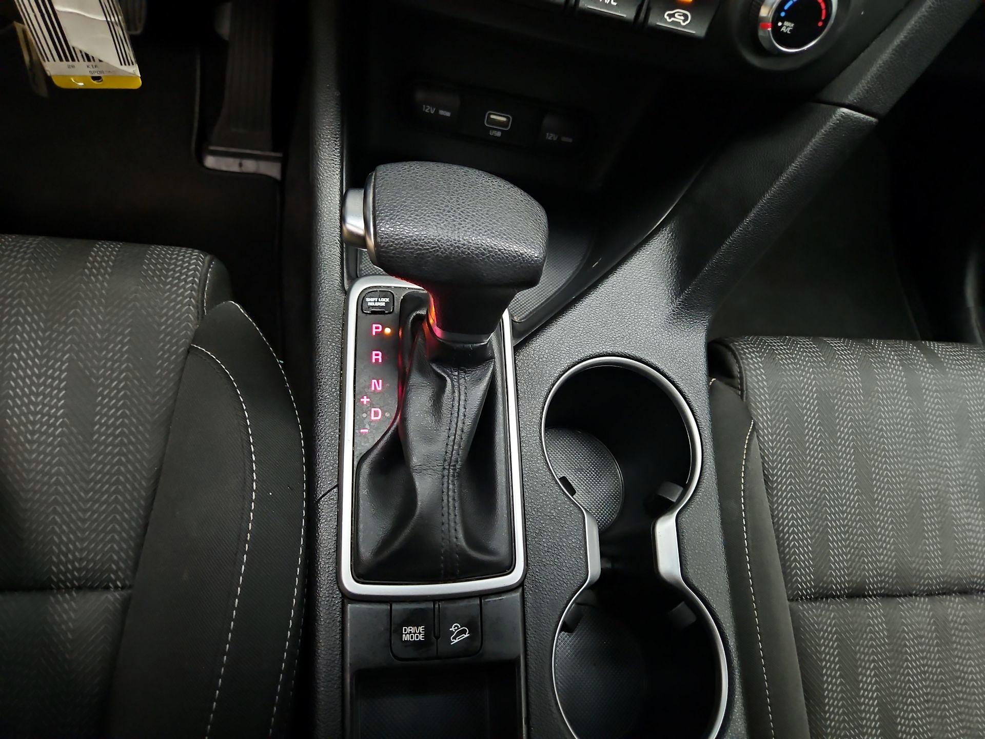 Thumbnail: 2020 Kia Sportage - 15