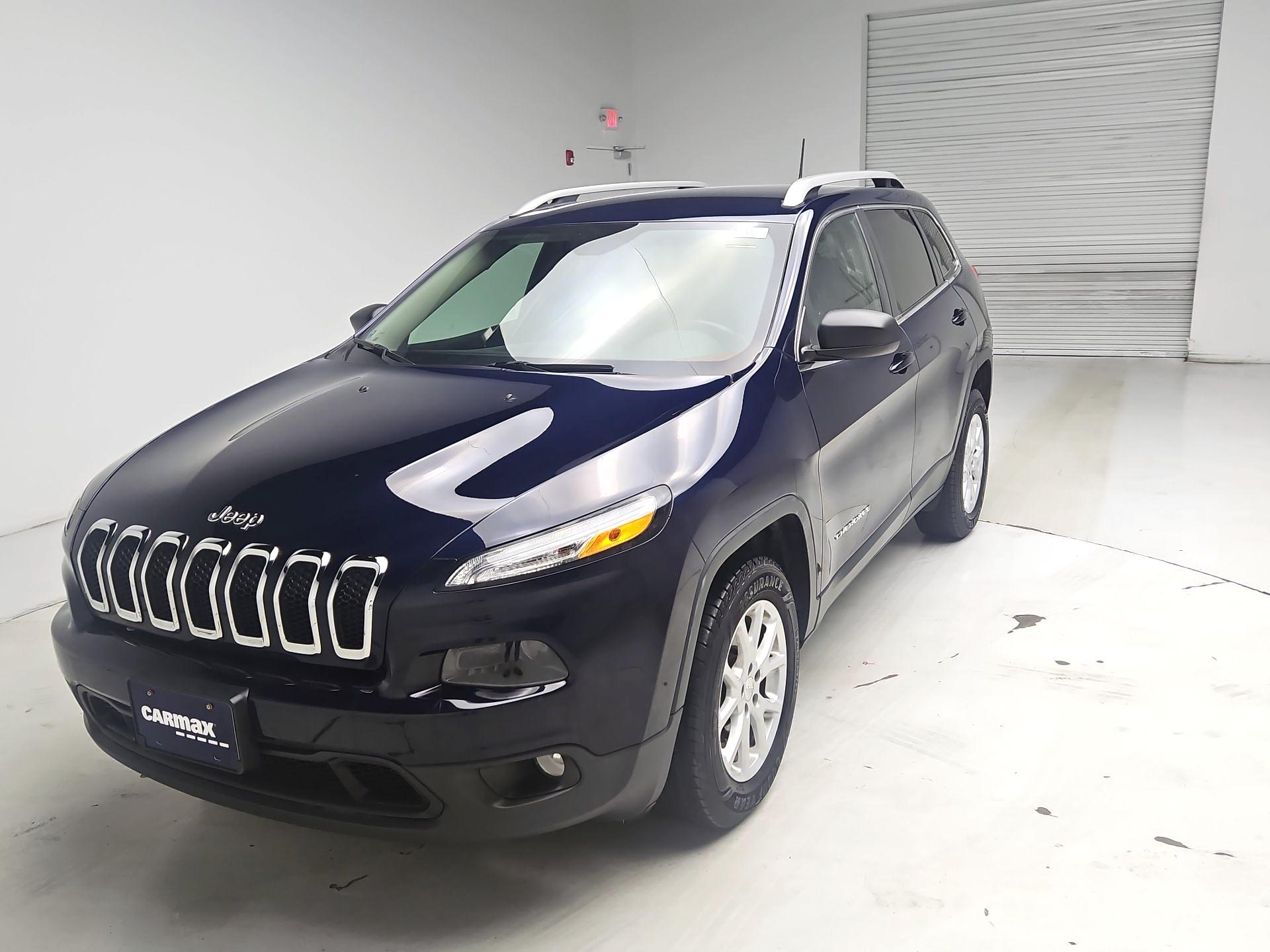 Thumbnail: 2016 Jeep Cherokee - 3