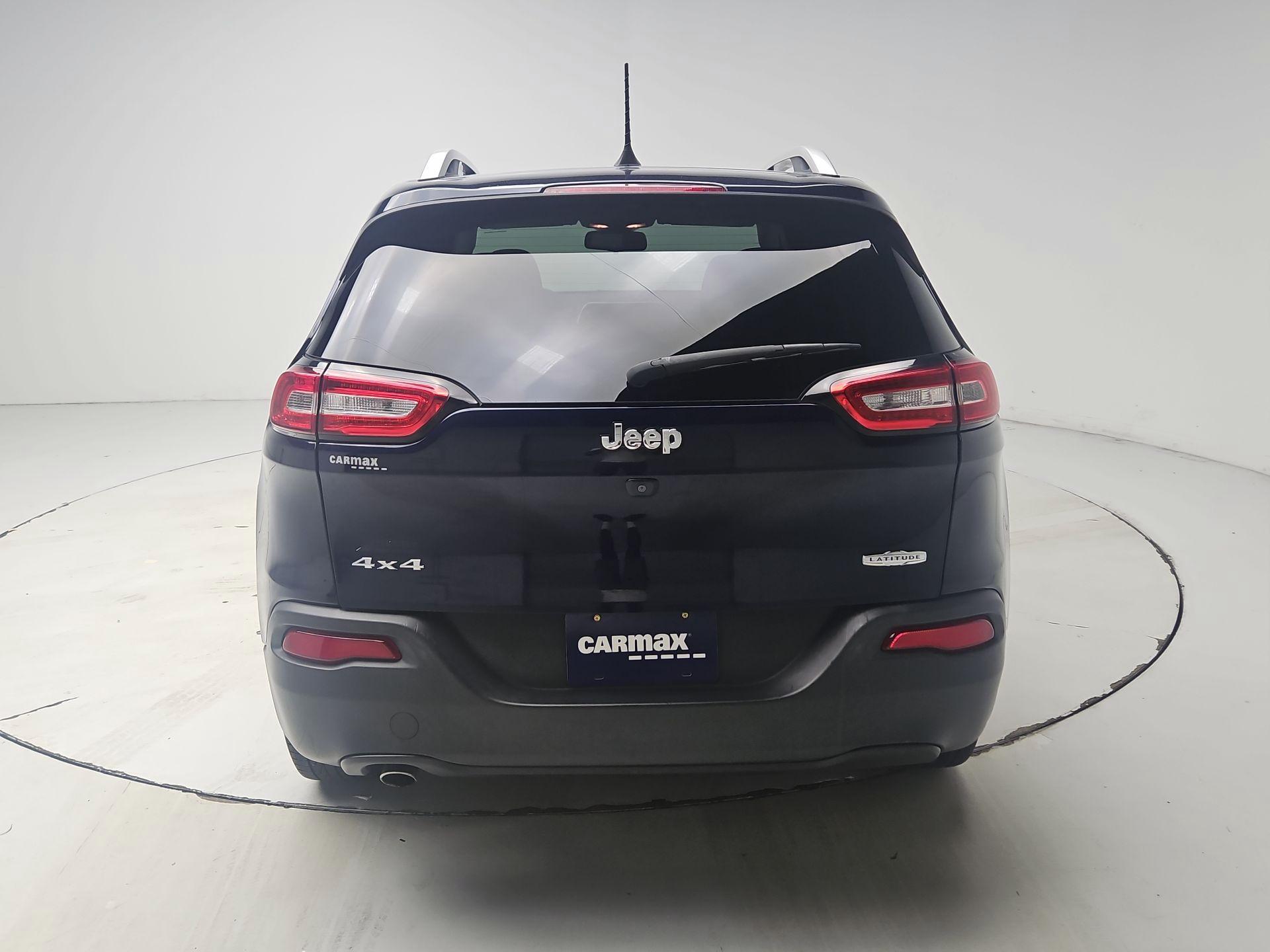 Thumbnail: 2016 Jeep Cherokee - 6