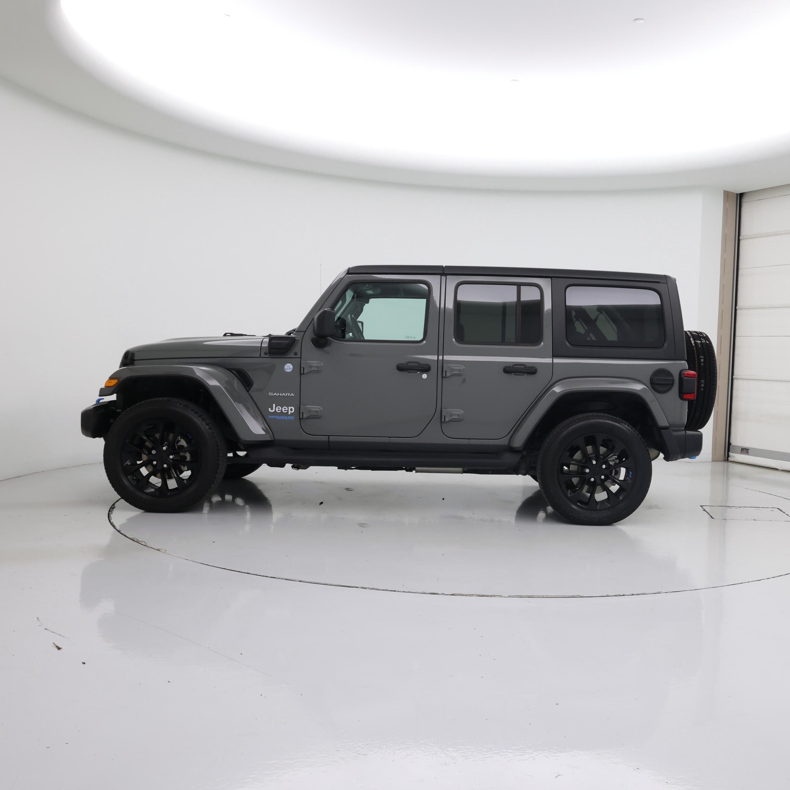 Thumbnail: 2022 Jeep Wrangler - 3