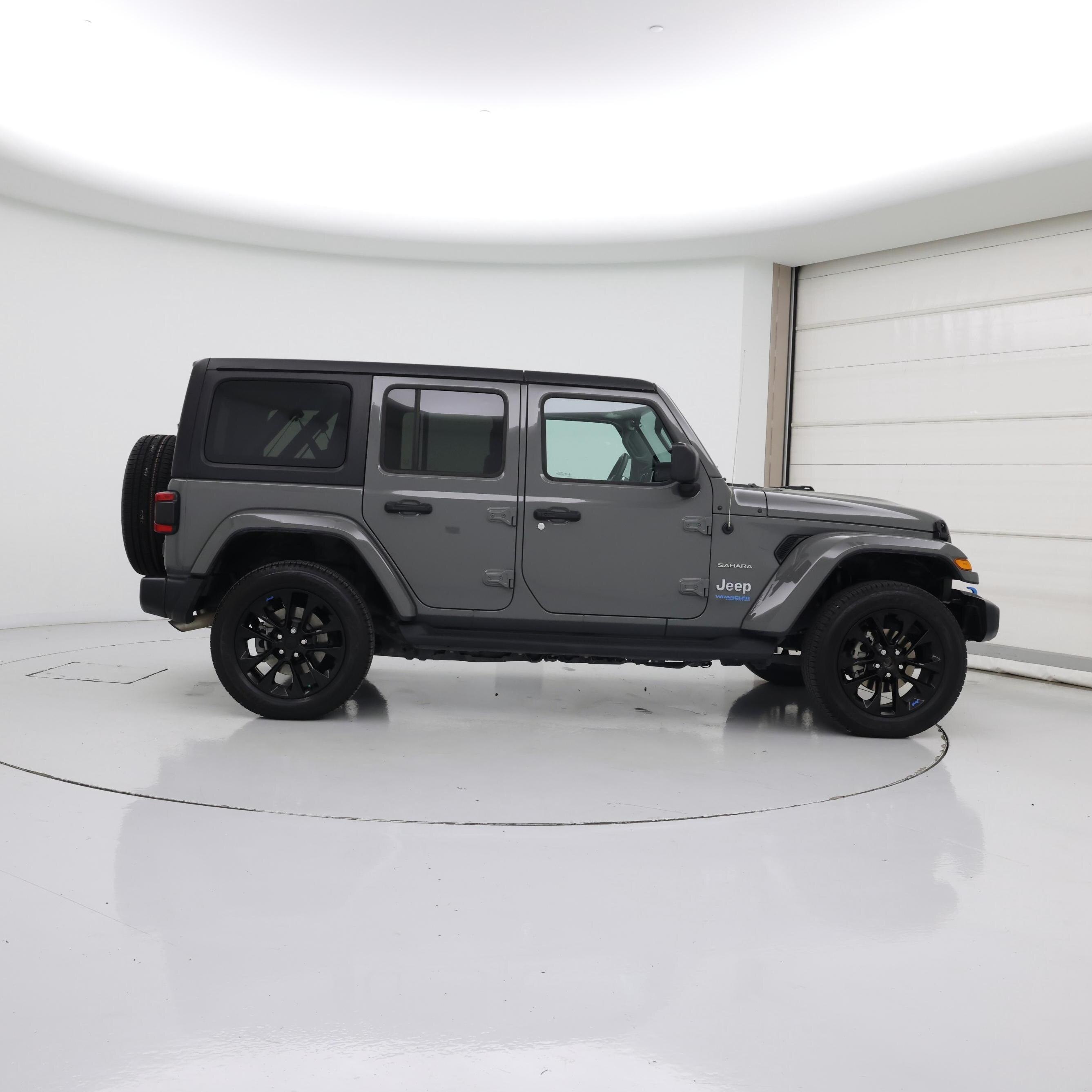 Thumbnail: 2022 Jeep Wrangler - 7