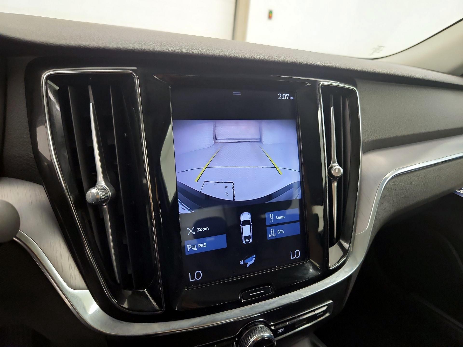 Thumbnail: 2020 Volvo S60 - 14