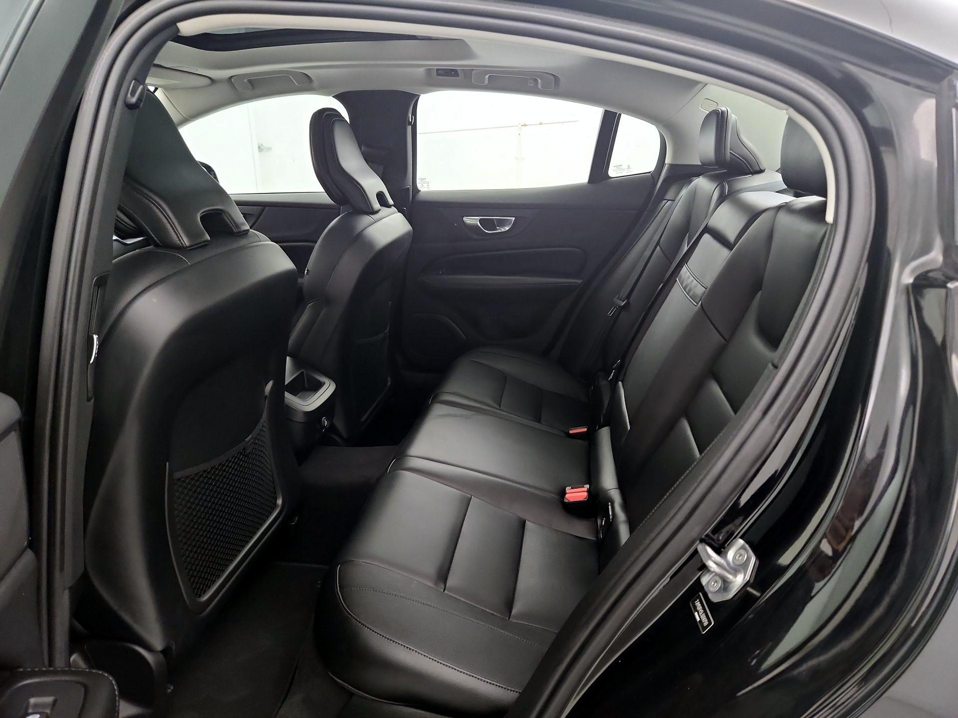 Thumbnail: 2020 Volvo S60 - 20