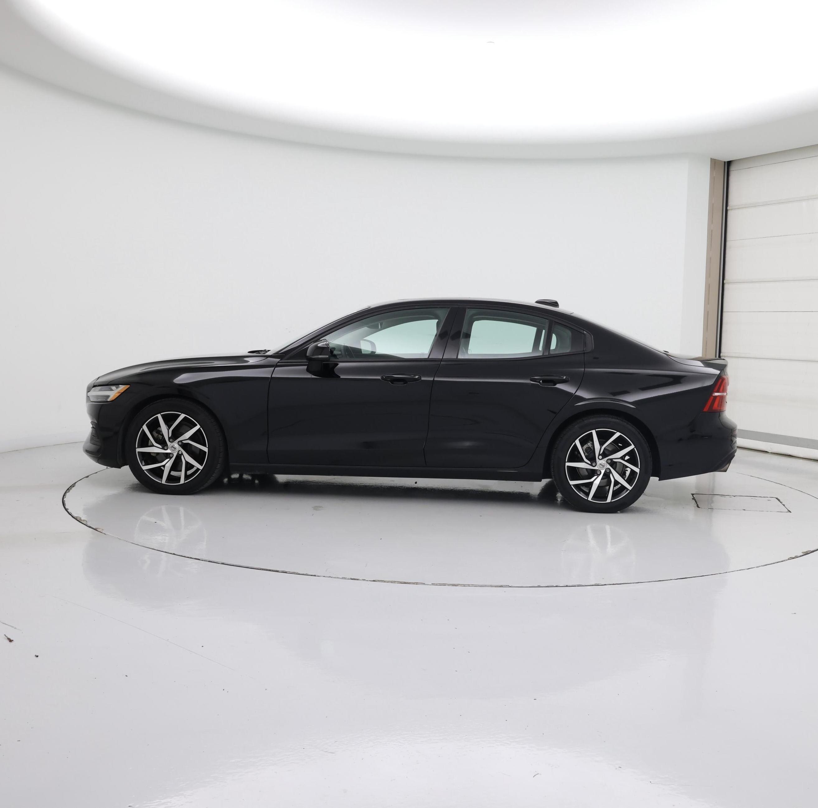 Thumbnail: 2020 Volvo S60 - 3